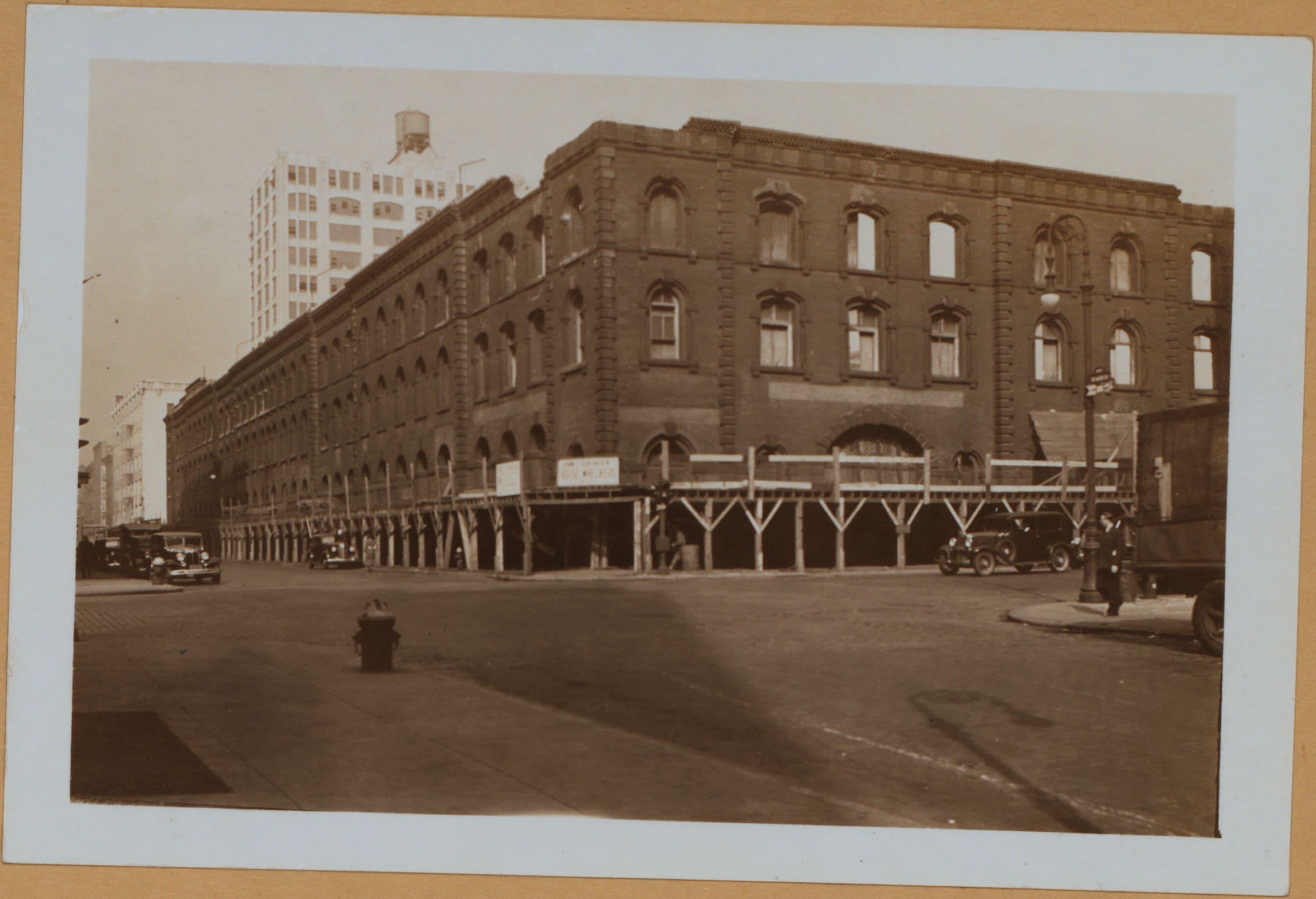 Manhattan: Ericsson Place - Varick Street