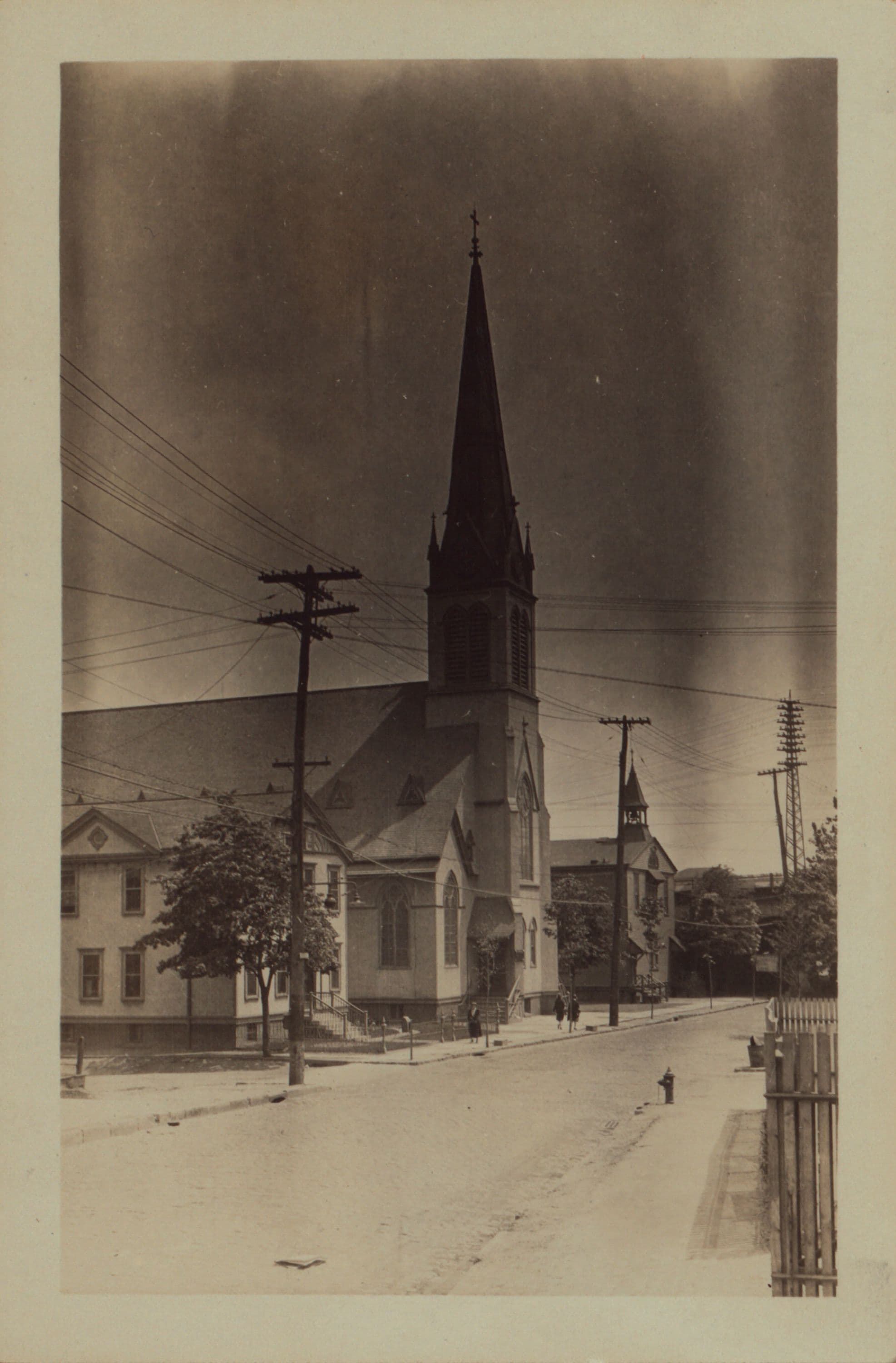 Queens: 70th Street - 47th Avenue