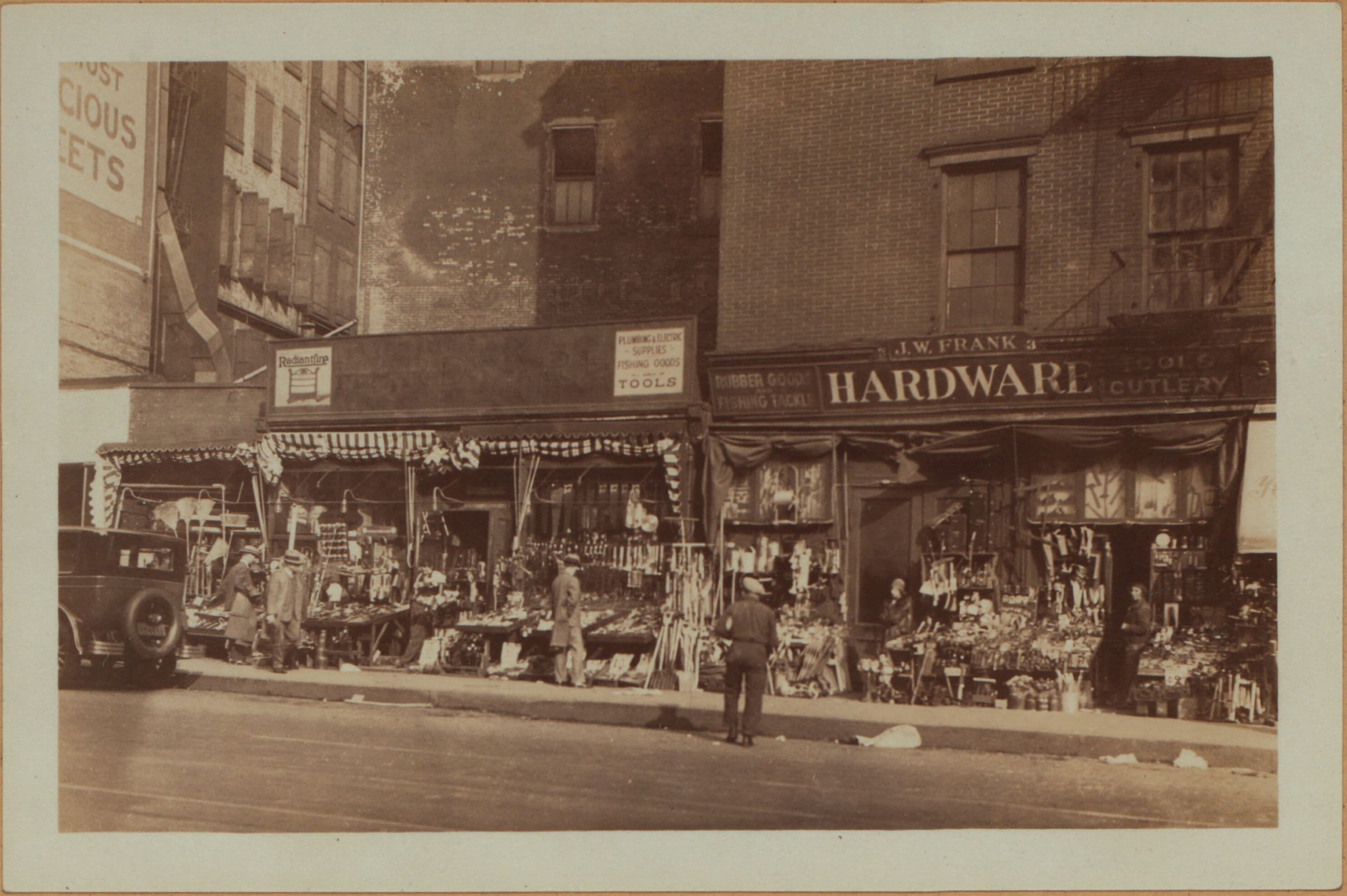 Manhattan: West Broadway - Vesey Street