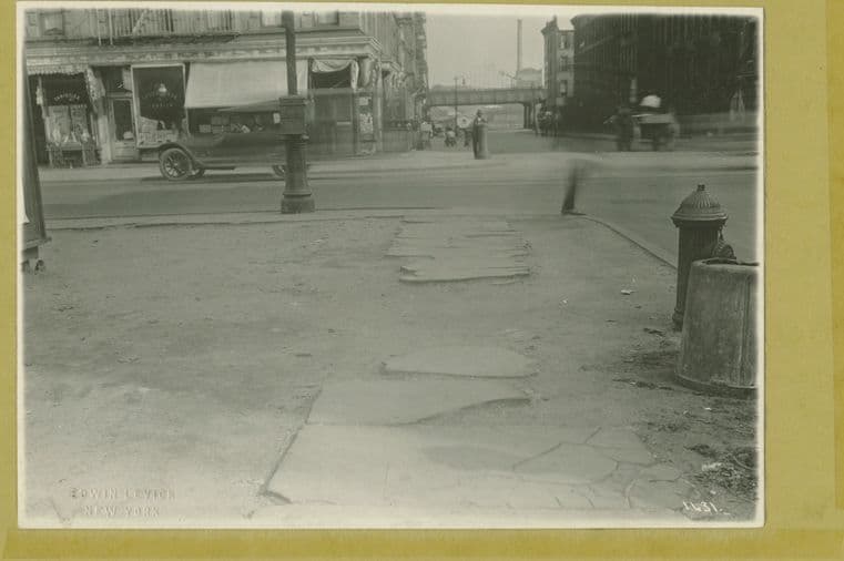 133rd Street (East) - Madison Avenue, northwest corner