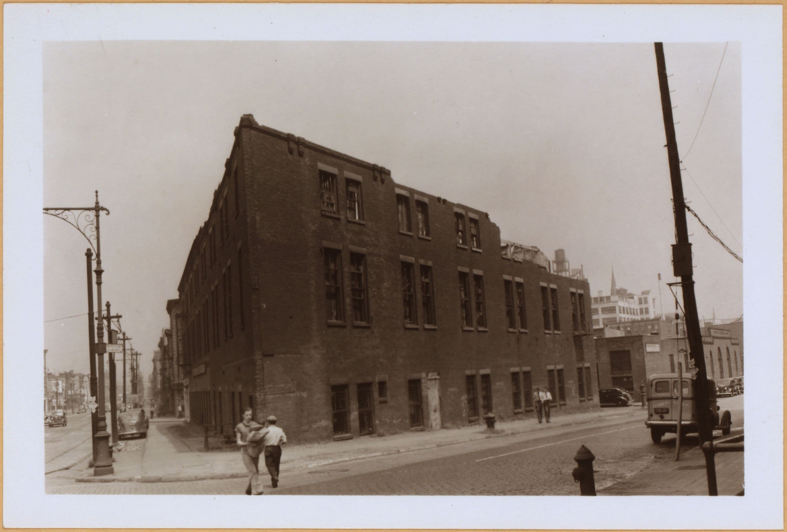 Brooklyn: Hamilton Avenue - Mill Street