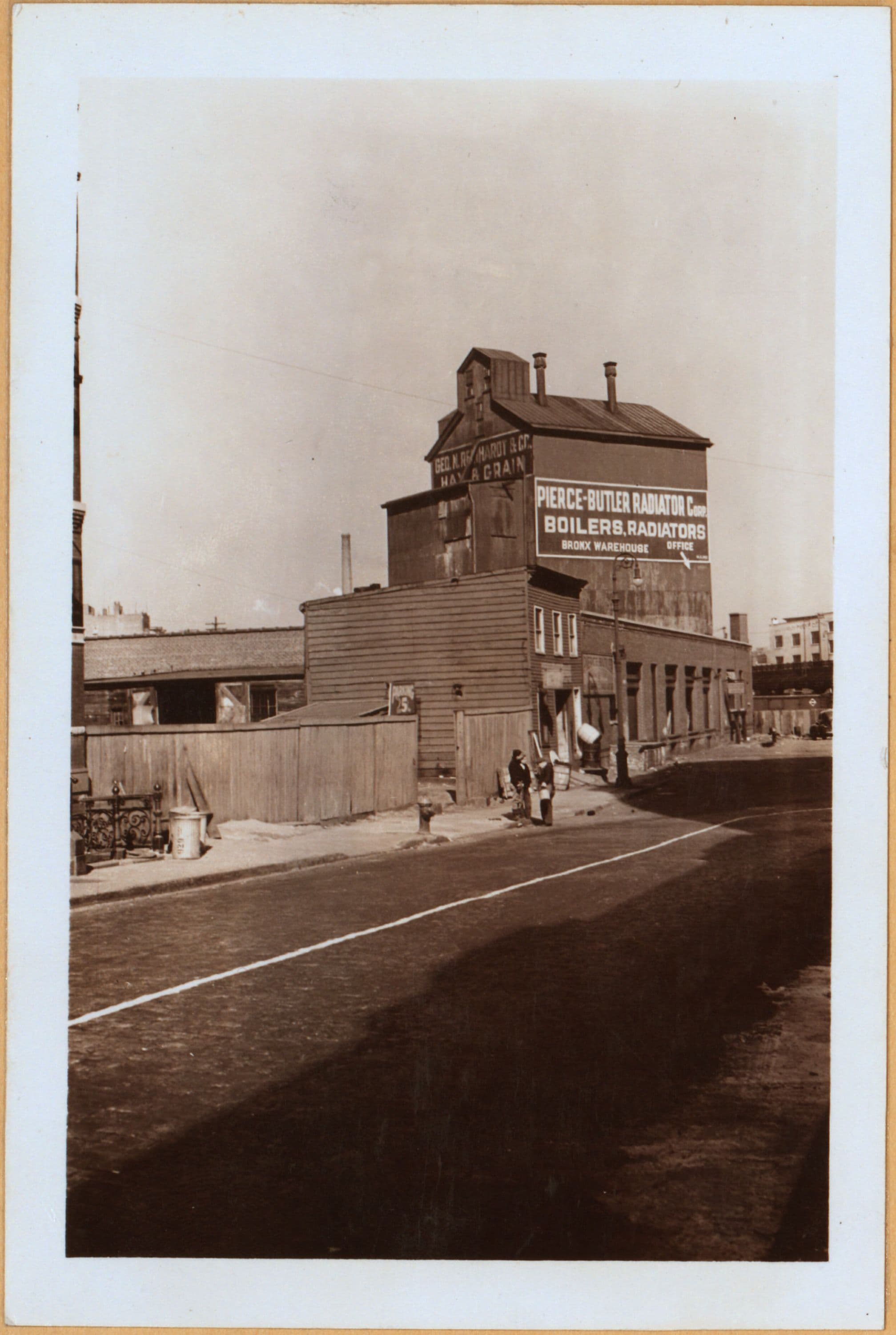 Bronx: Courtlandt Avenue - 4th Place