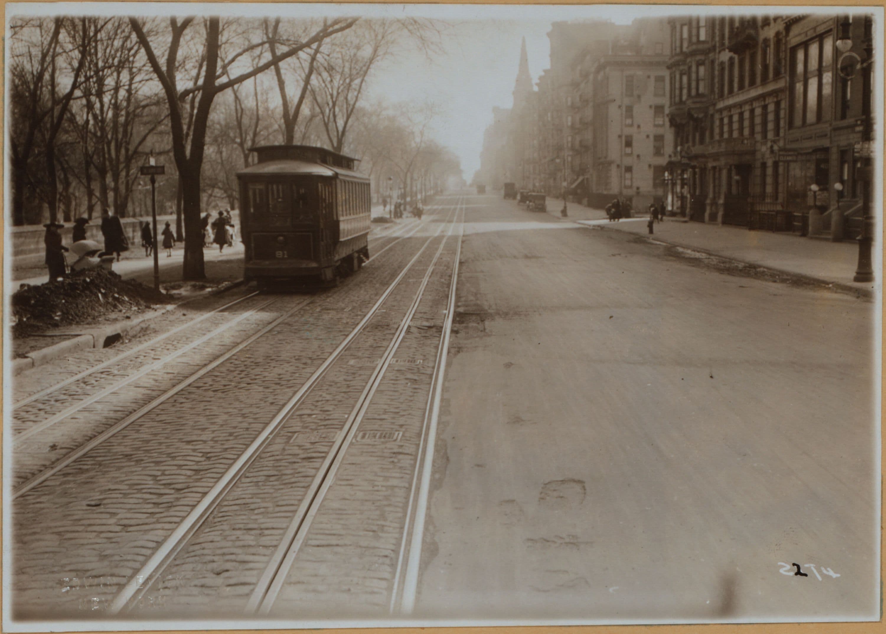 Manhattan: Central Park West - 100th Street, 1920