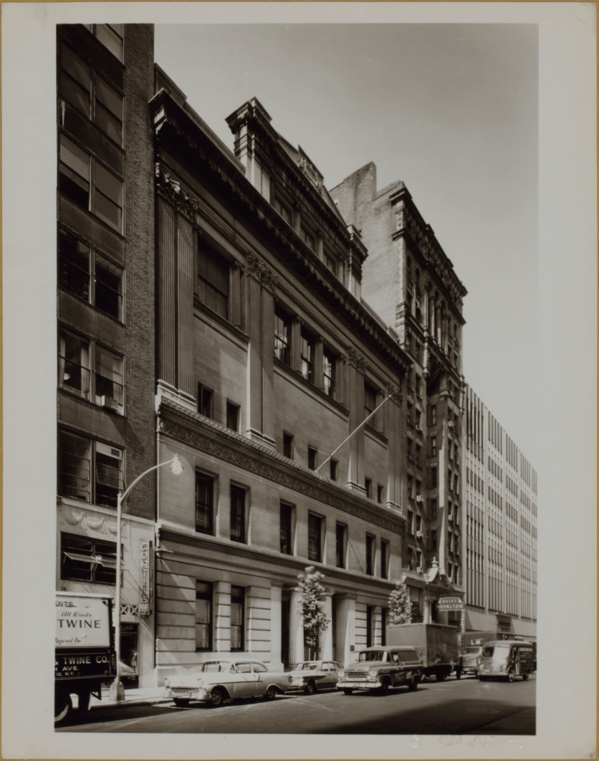 Manhattan: 44th Street - 6th Avenue