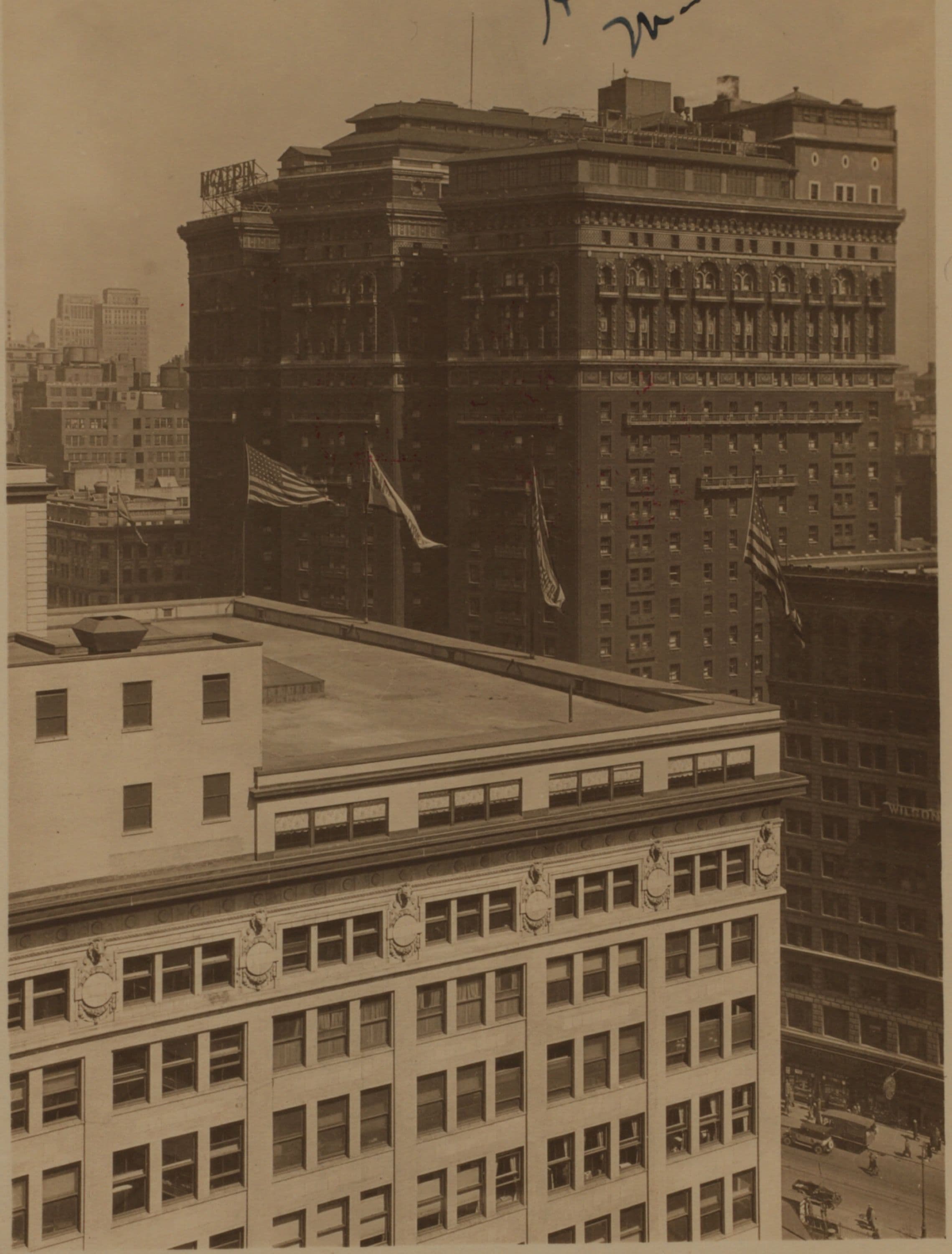 Manhattan: Broadway - 33rd Street