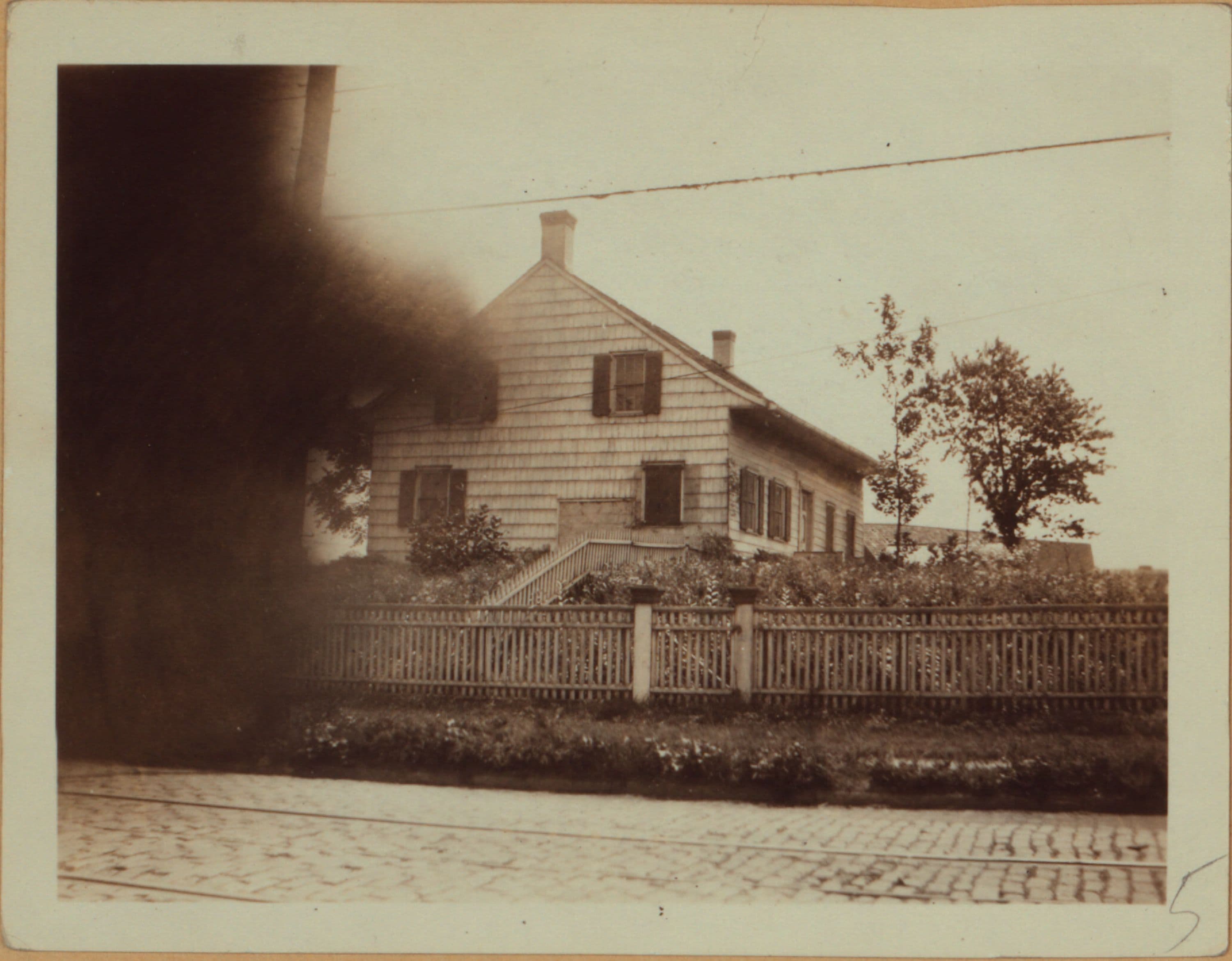 Queens: Flushing Avenue - Seneca Avenue
