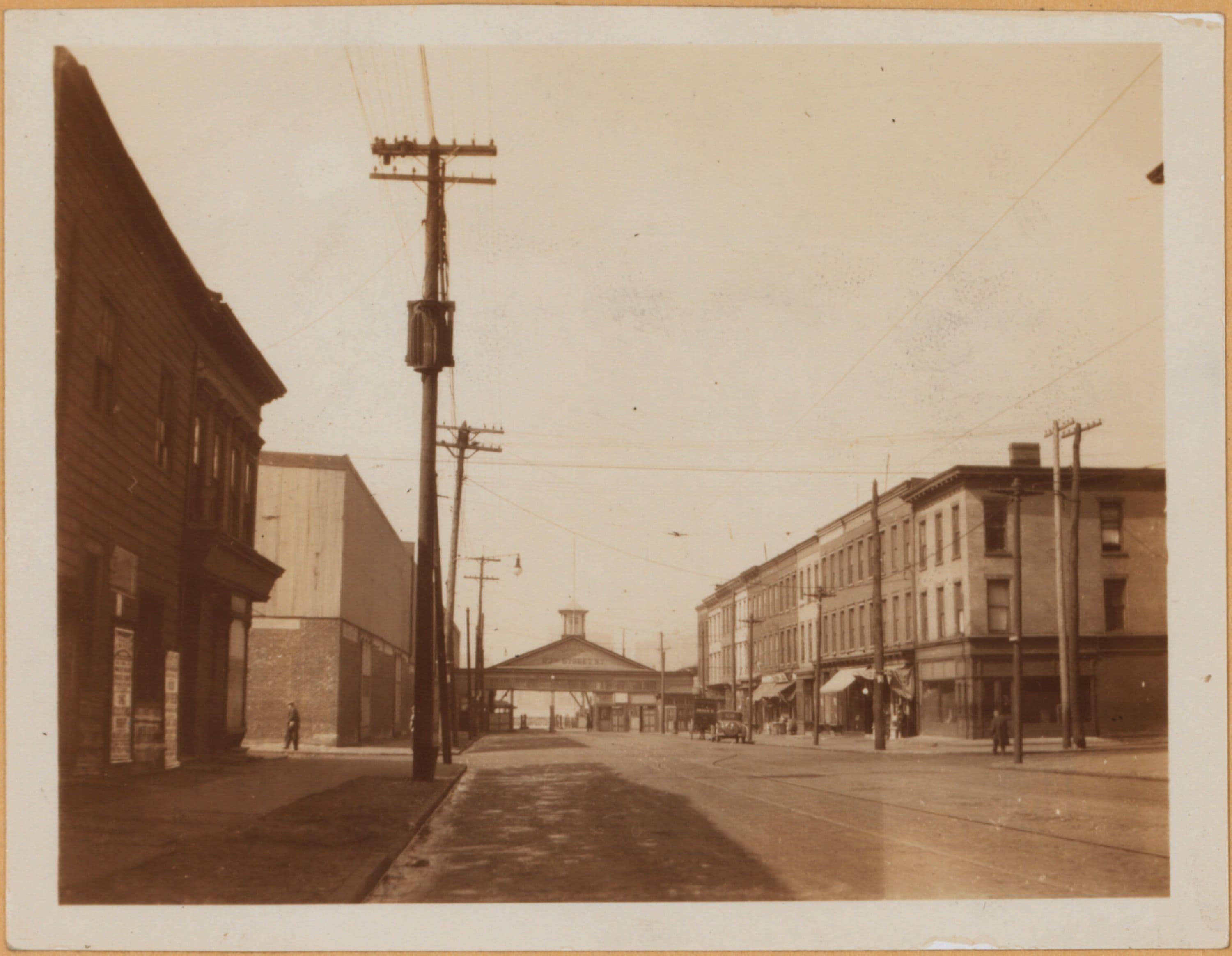 Brooklyn: Greenpoint Avenue - West Street