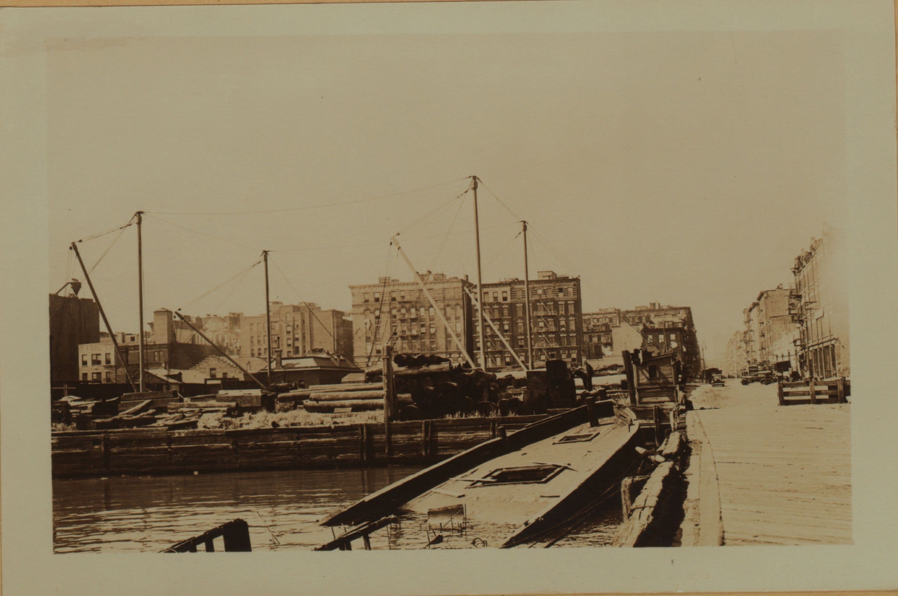East River - Manhattan - Pier 60 - East 8th Street.