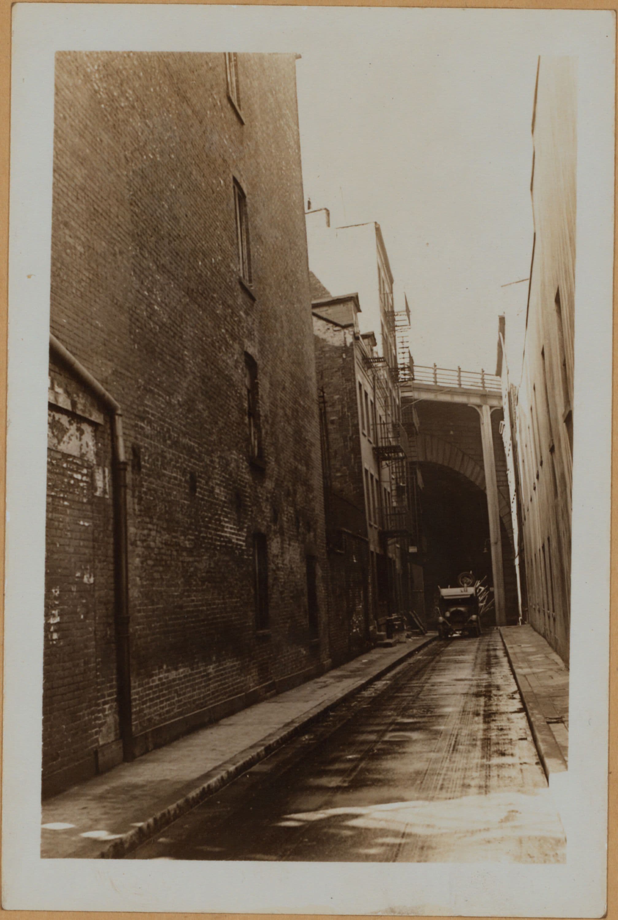 Manhattan: Hague Street - Pearl Street