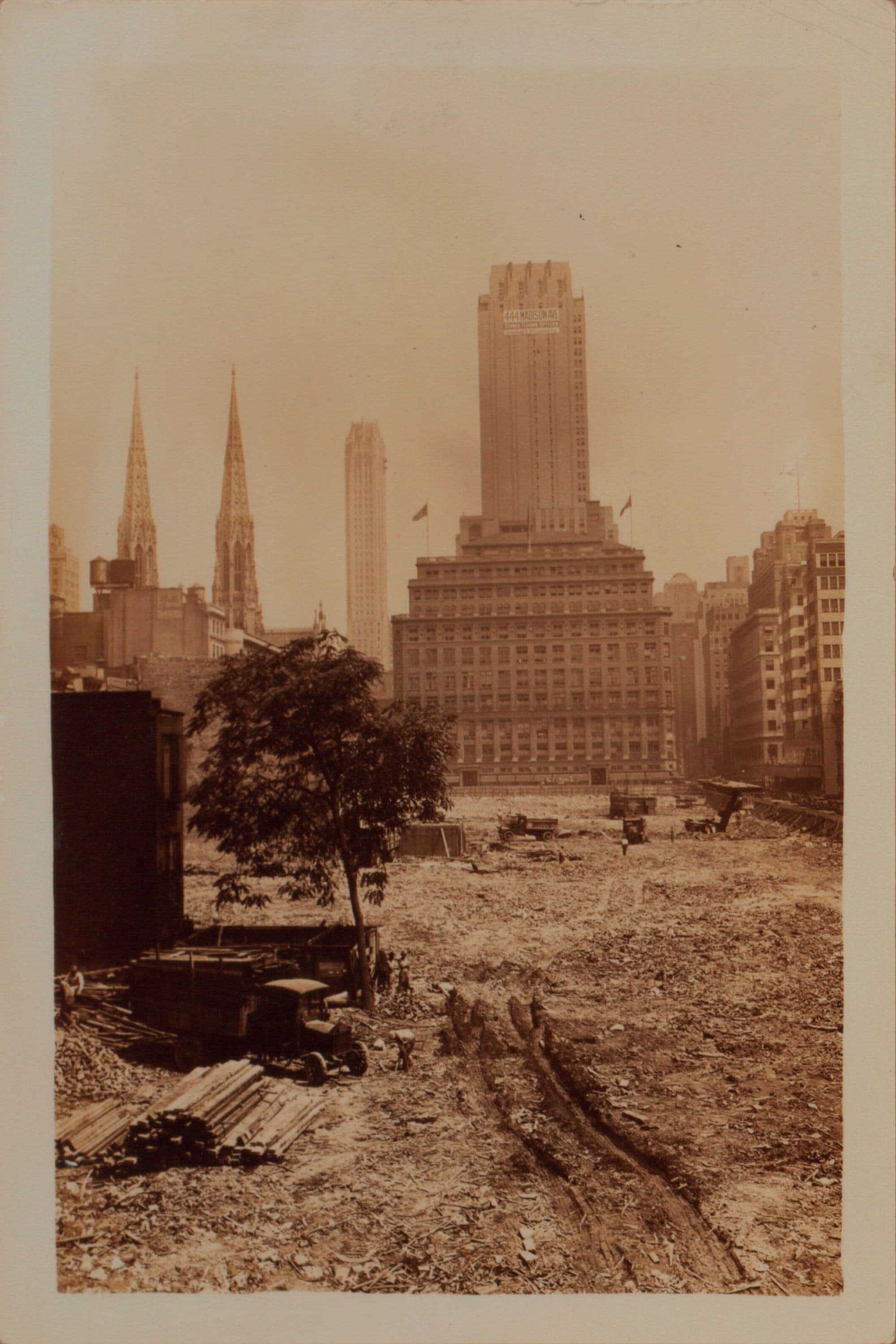 Manhattan: 6th Avenue - 49th Street (West)