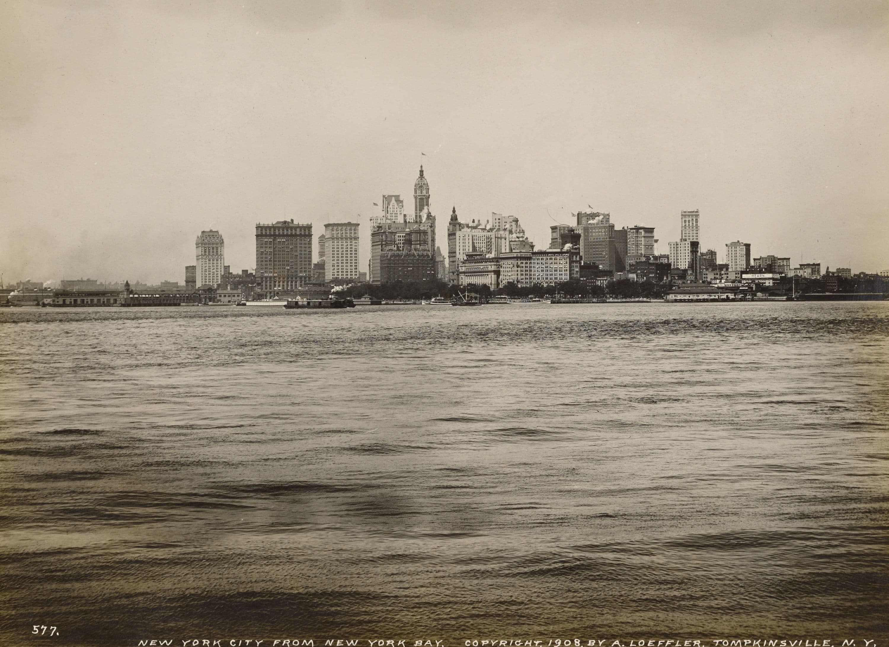North (Hudson) River - River scenes - Lower Manhattan skyline at Battery Park.