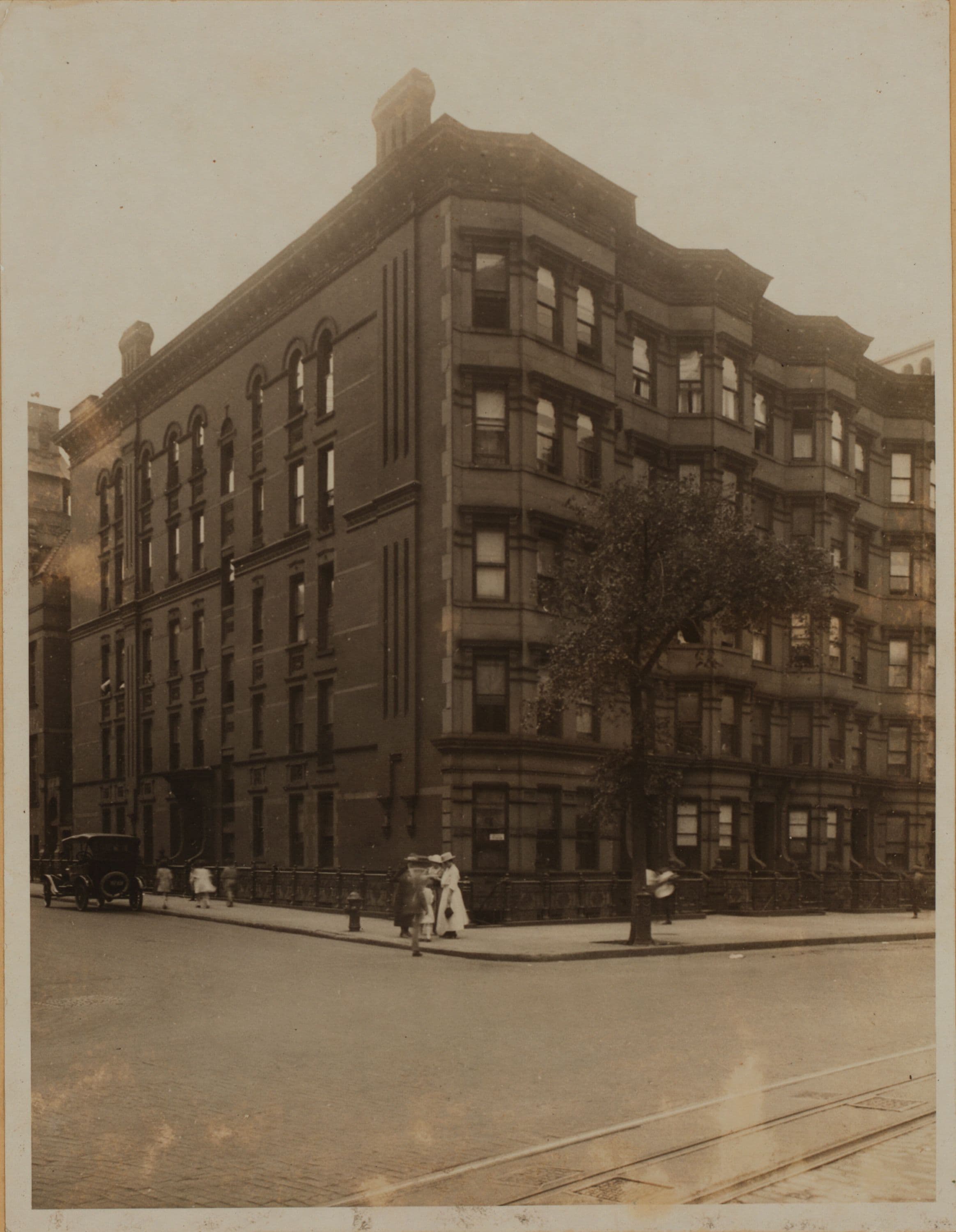 Manhattan: Broadway - 77th Street
