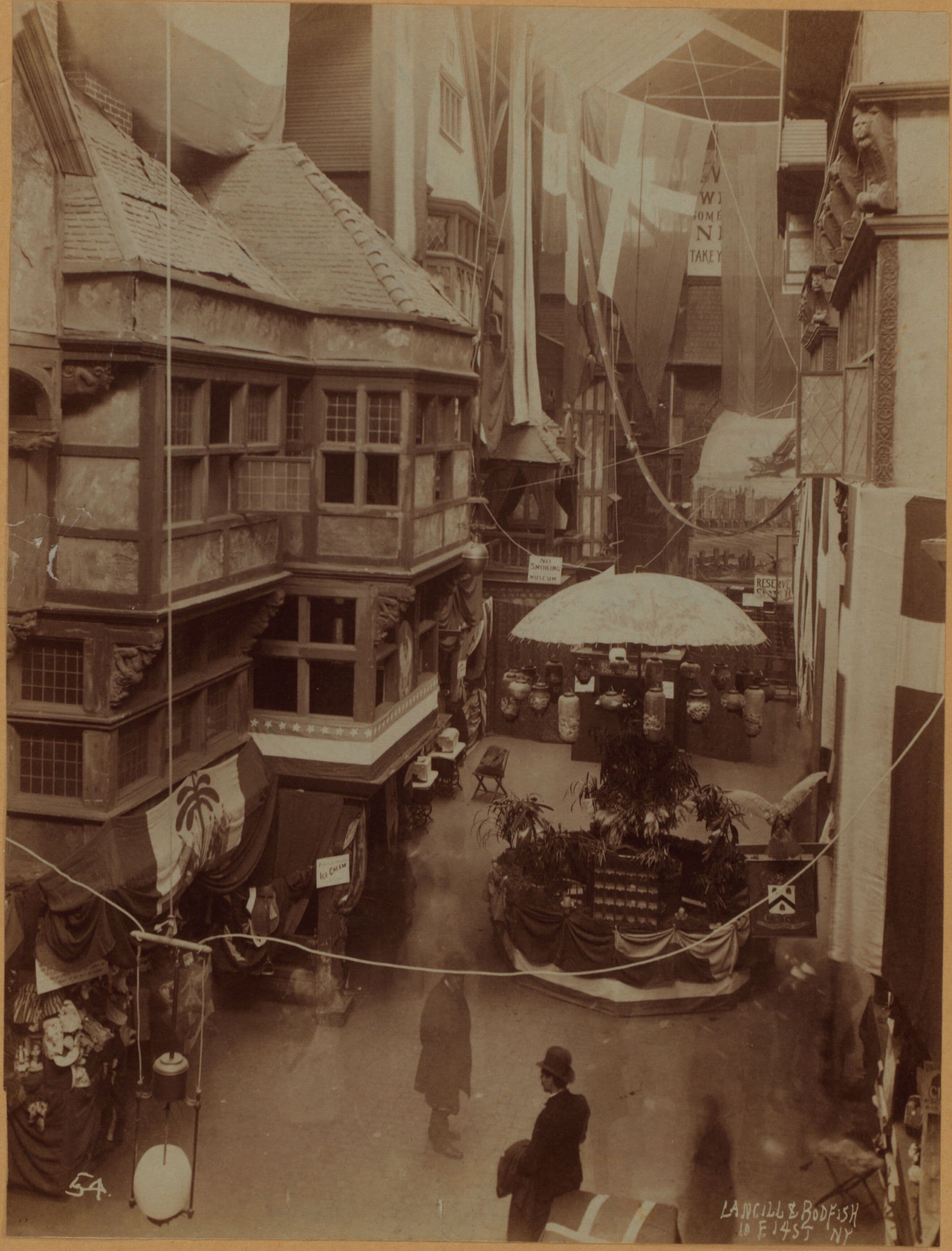 Manhattan: Broadway - Astor Place