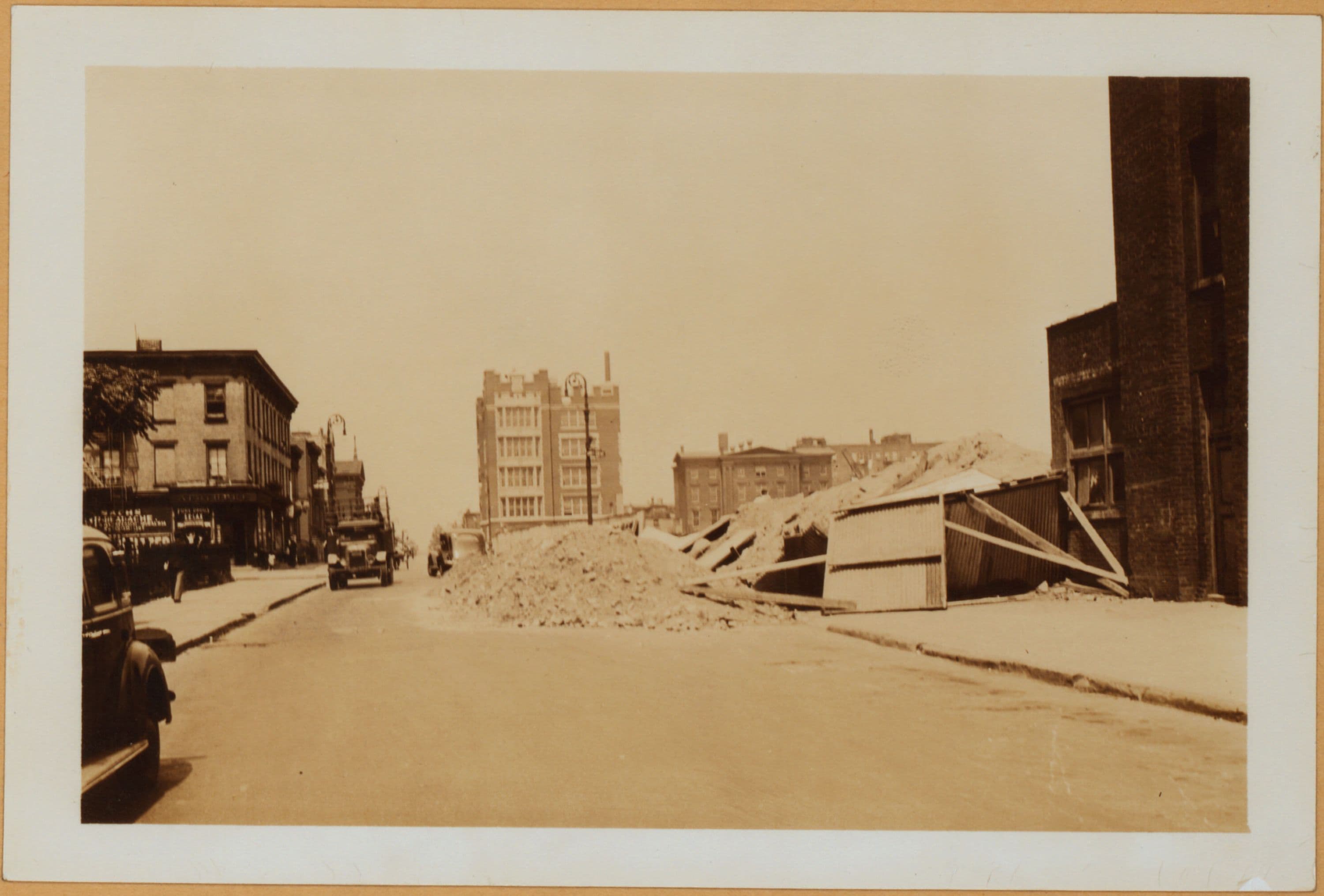 Brooklyn: Leonard Street - Scholes Street