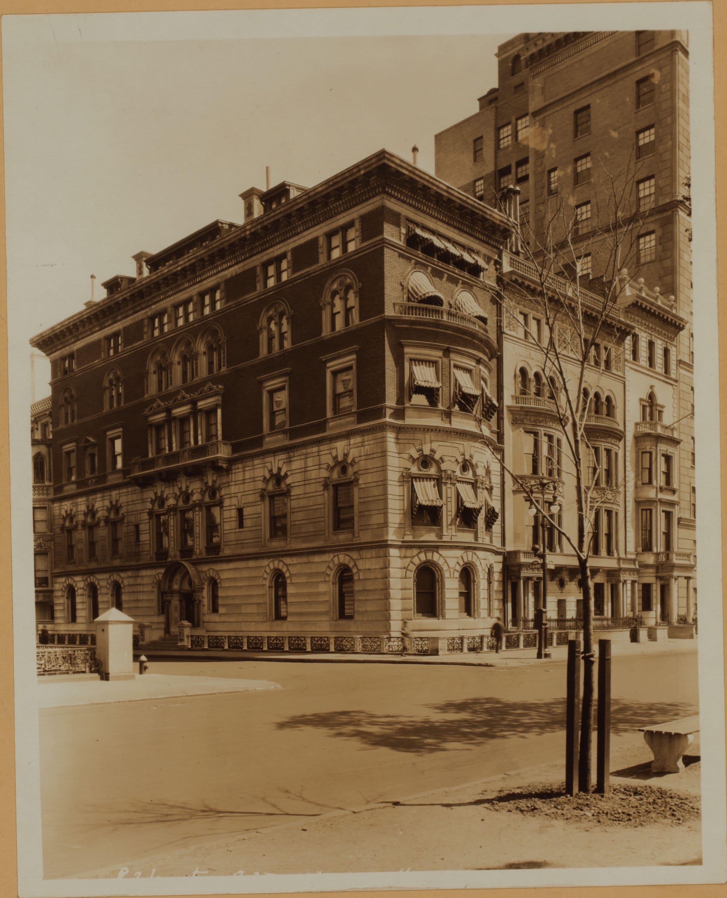 Manhattan: 5th Avenue - 64th Street