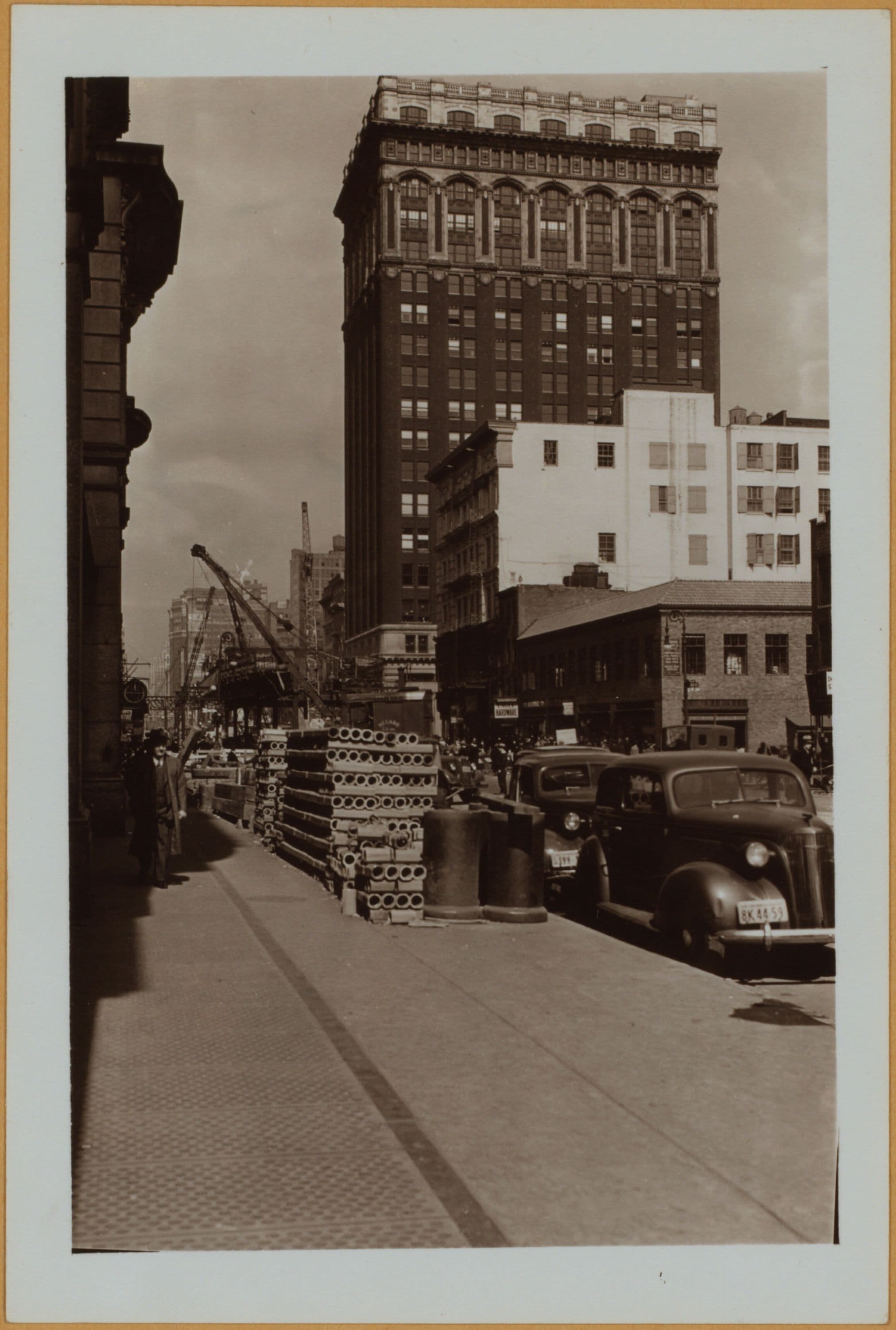 Manhattan: 6th Avenue - 21st Street (West)