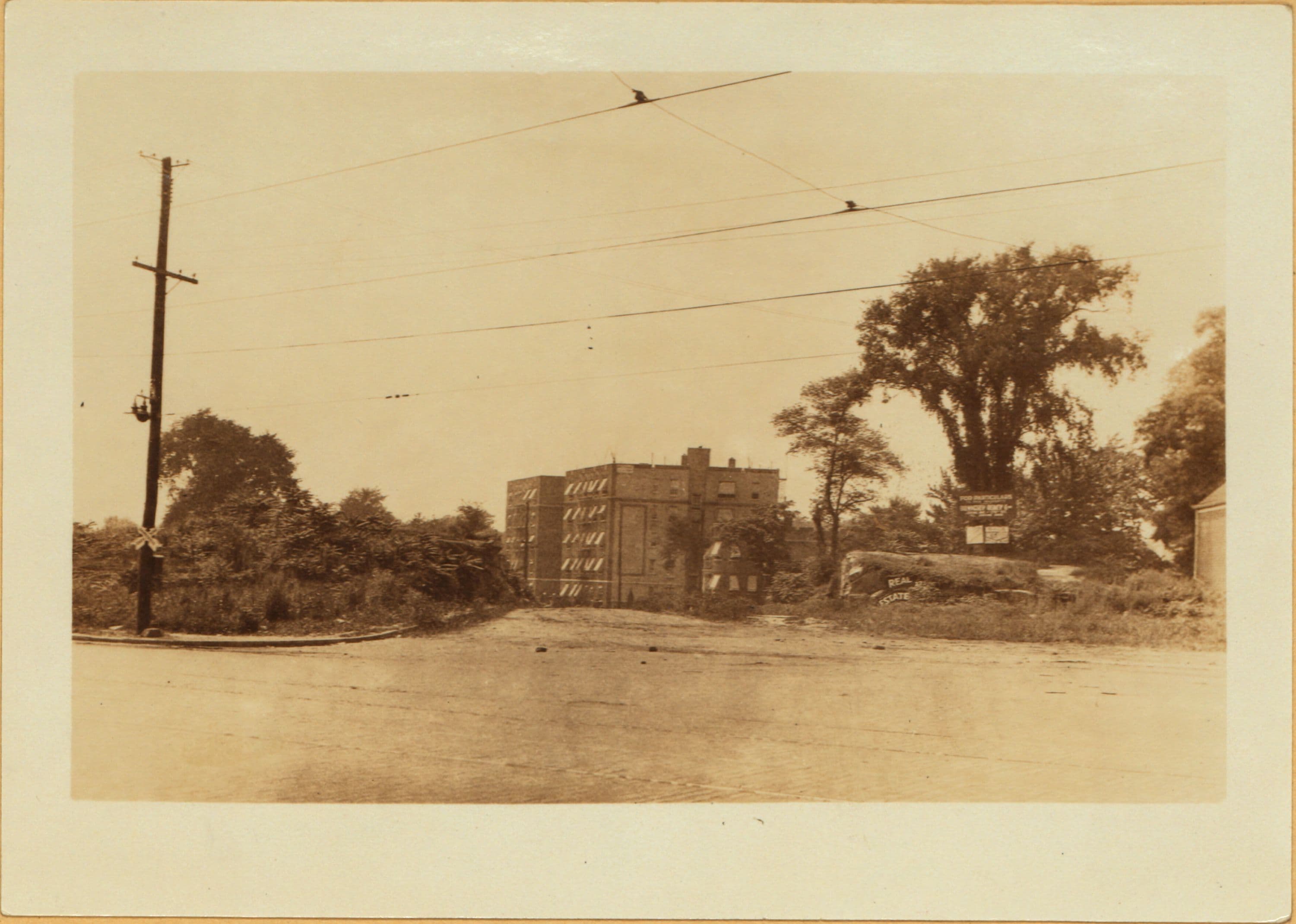 Bronx: Pelham Parkway North - White Plains Road