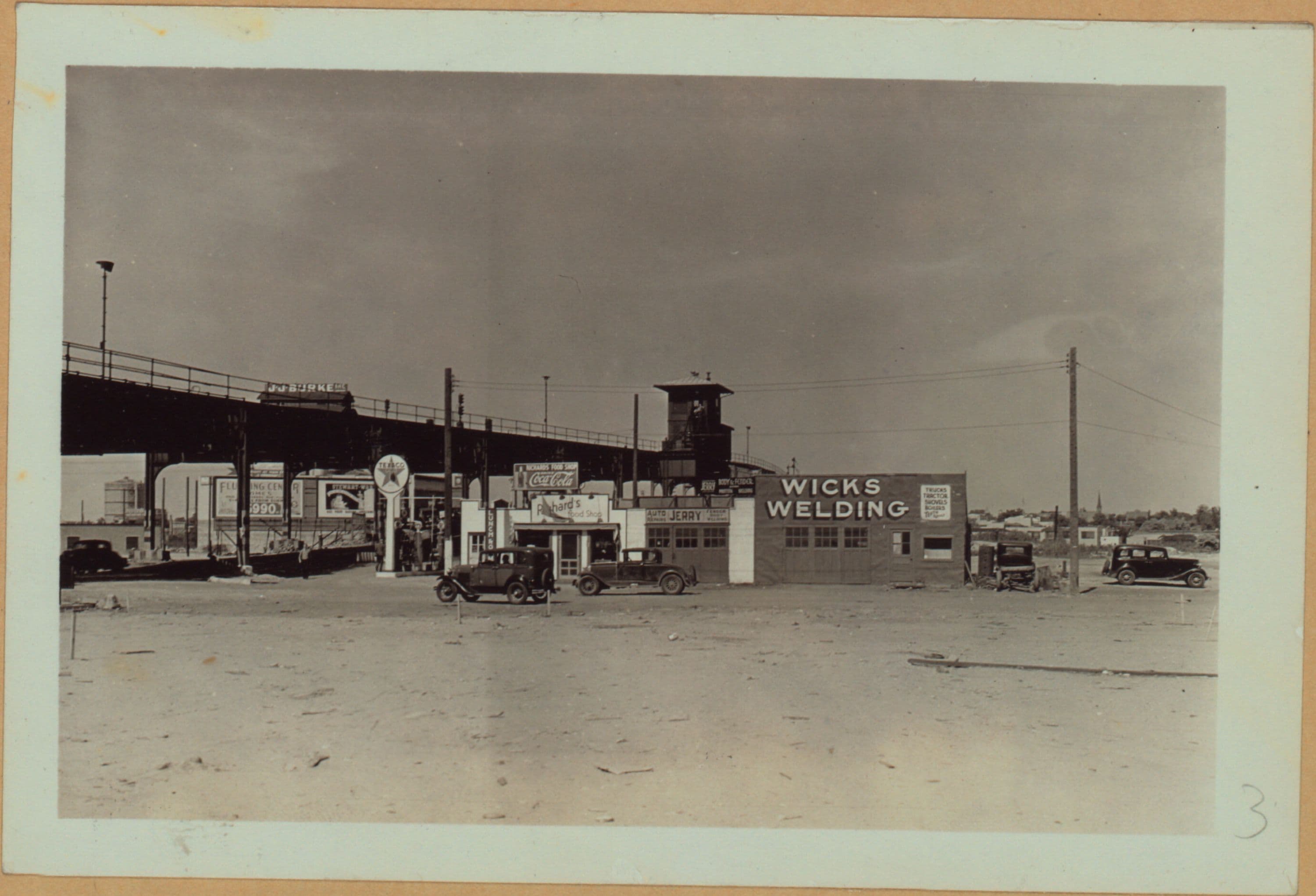 Queens: Roosevelt Avenue - Willets Point Boulevard
