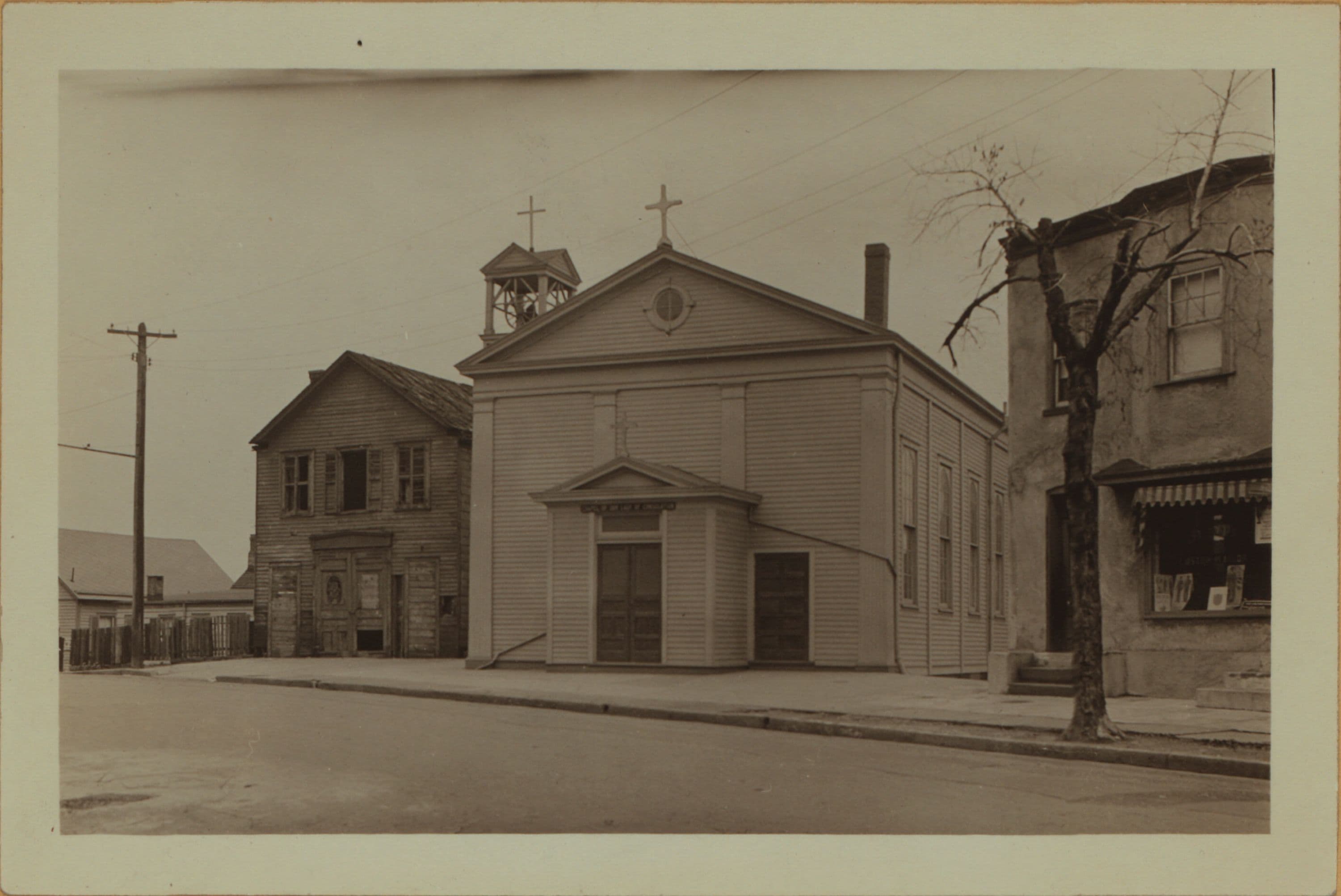 Richmond: St. Pauls Avenue - Van Duzer Street