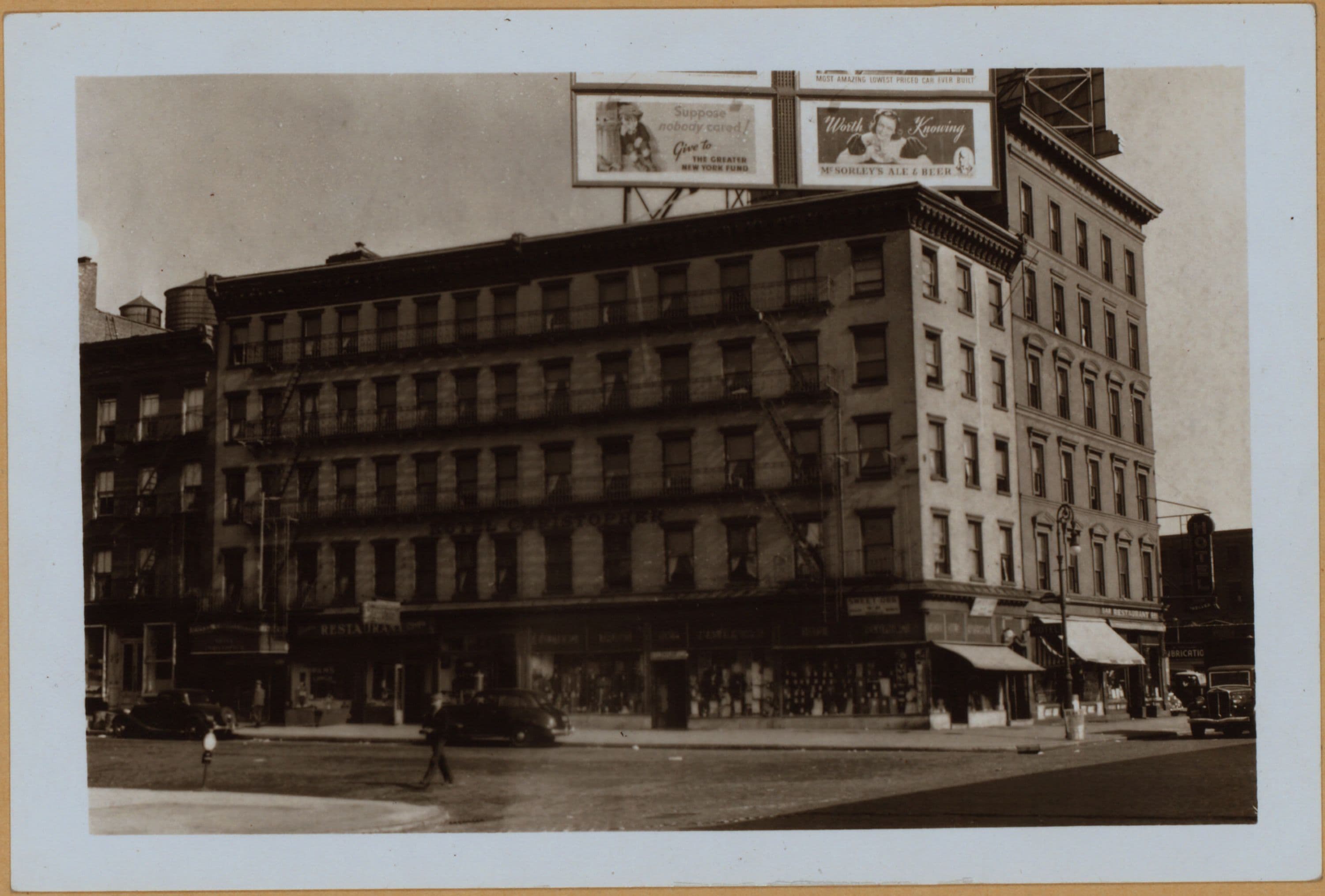 Manhattan: Christopher Street - West Street.