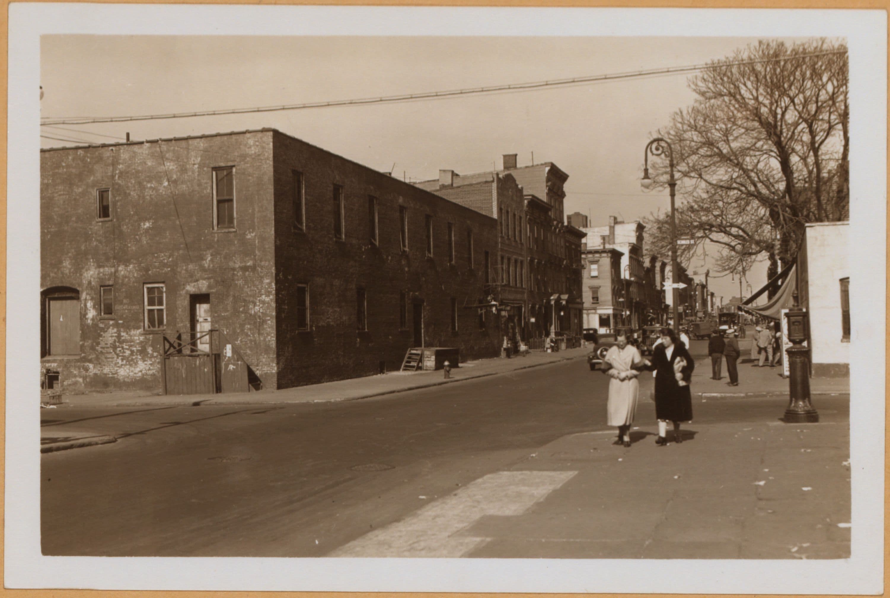 Brooklyn: Humboldt Street - Scholes Street
