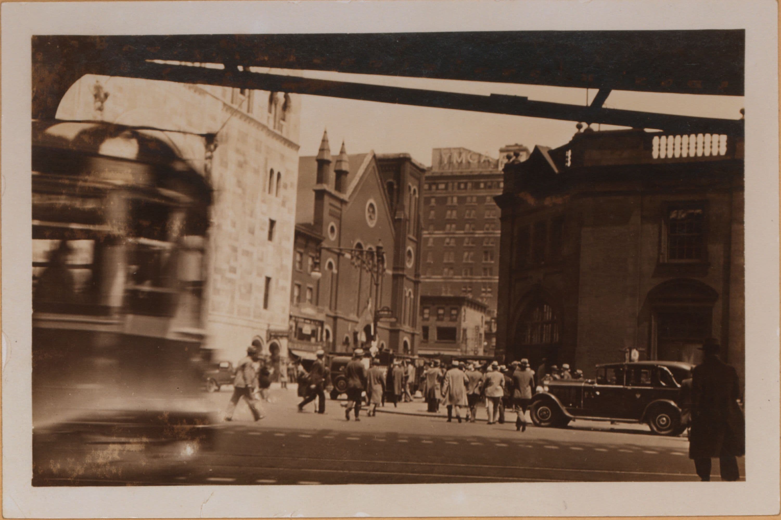 Brooklyn: Hanson Place - Flatbush Avenue