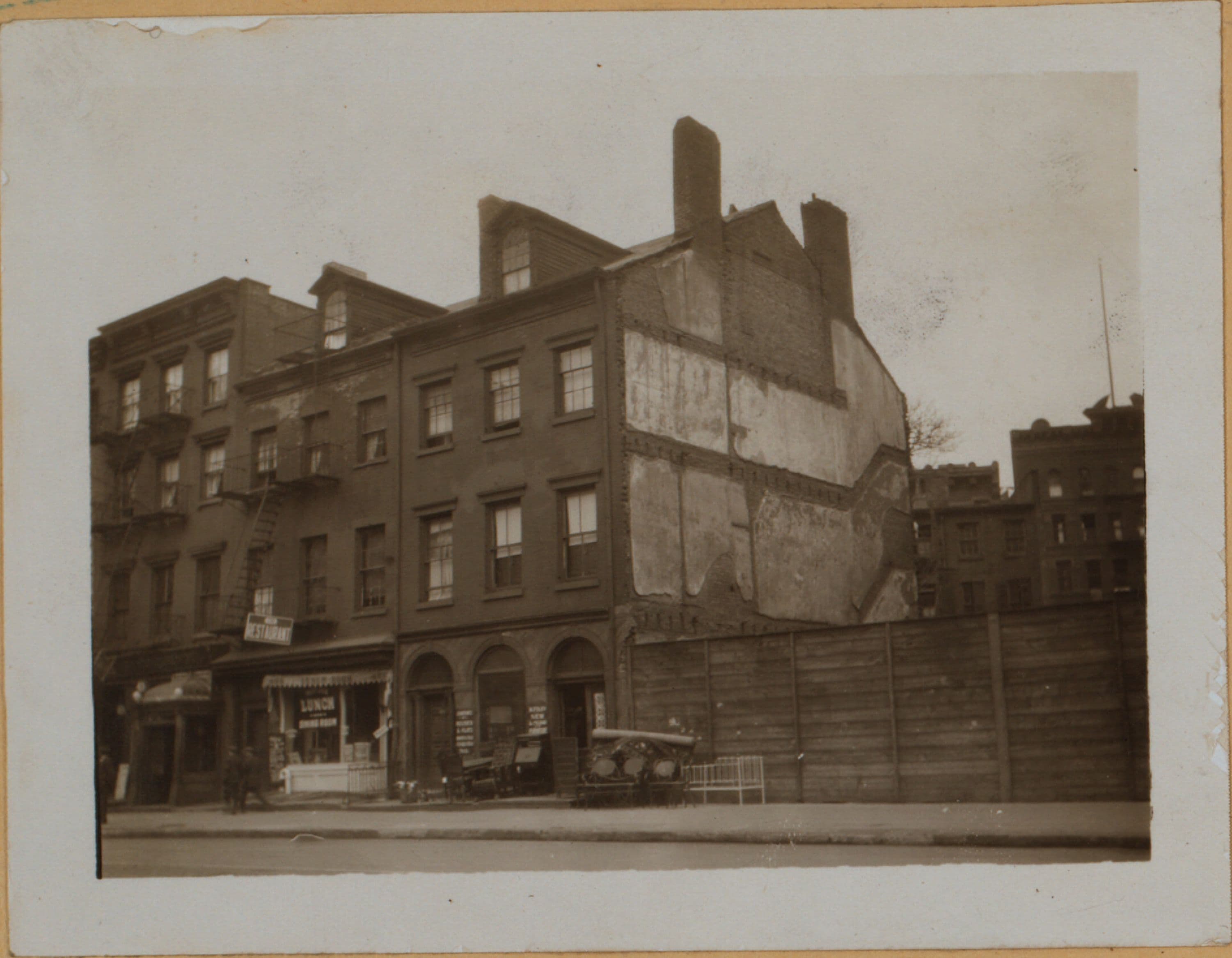 Manhattan: Hudson Street - Christopher Street