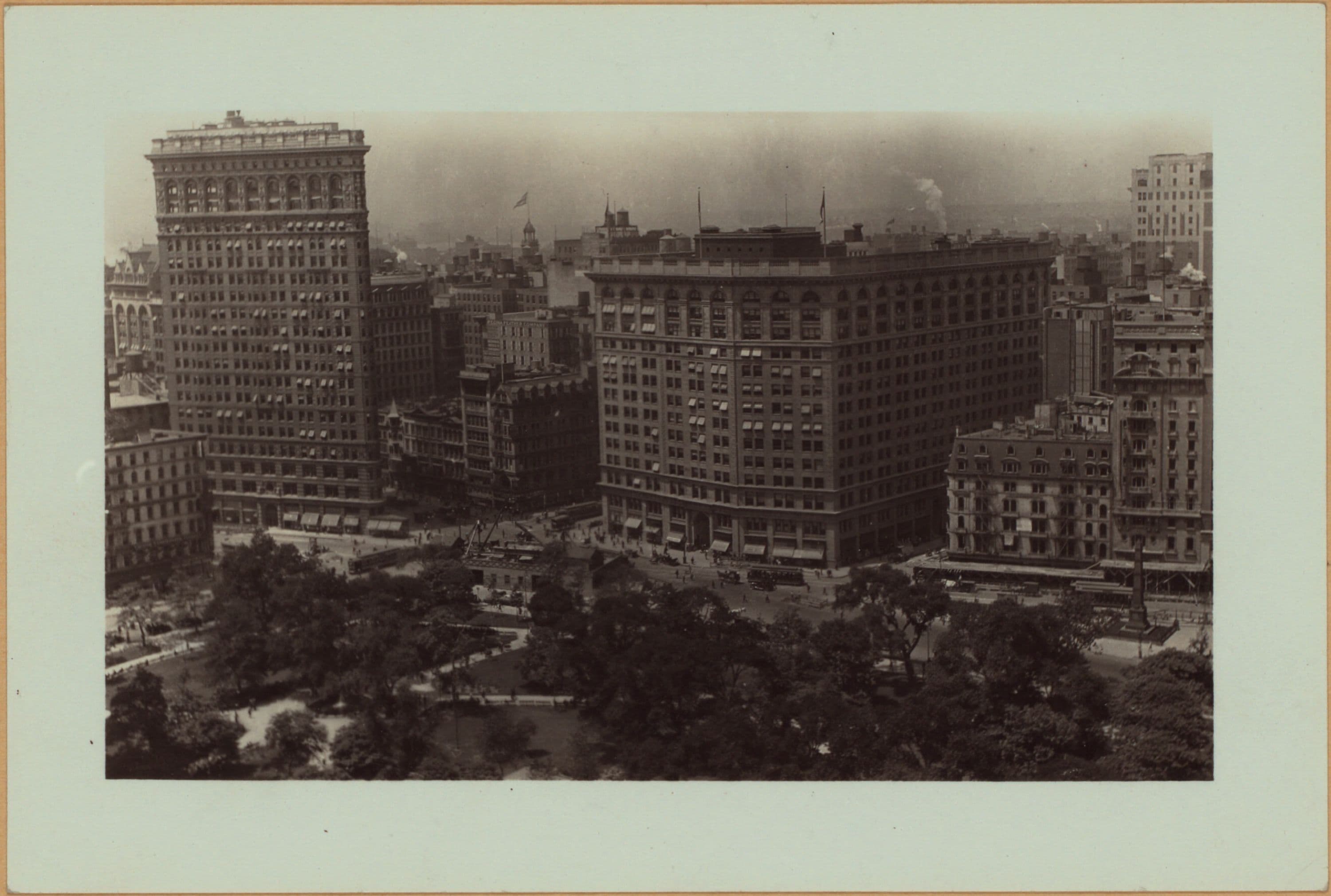 Manhattan: Broadway - 25th Street