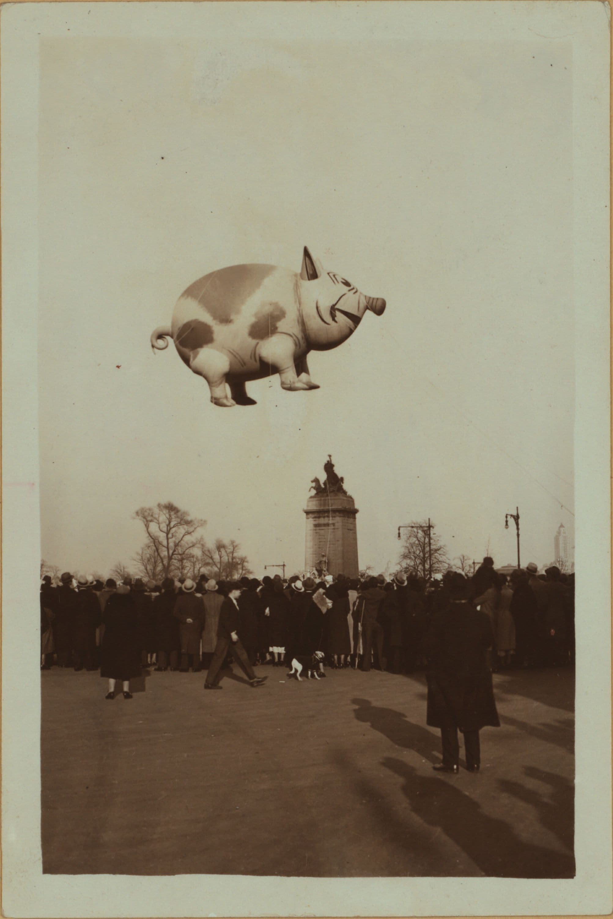 Celebrations - Parades - Municipal events - Macy's Thanksgiving Parade., 1932