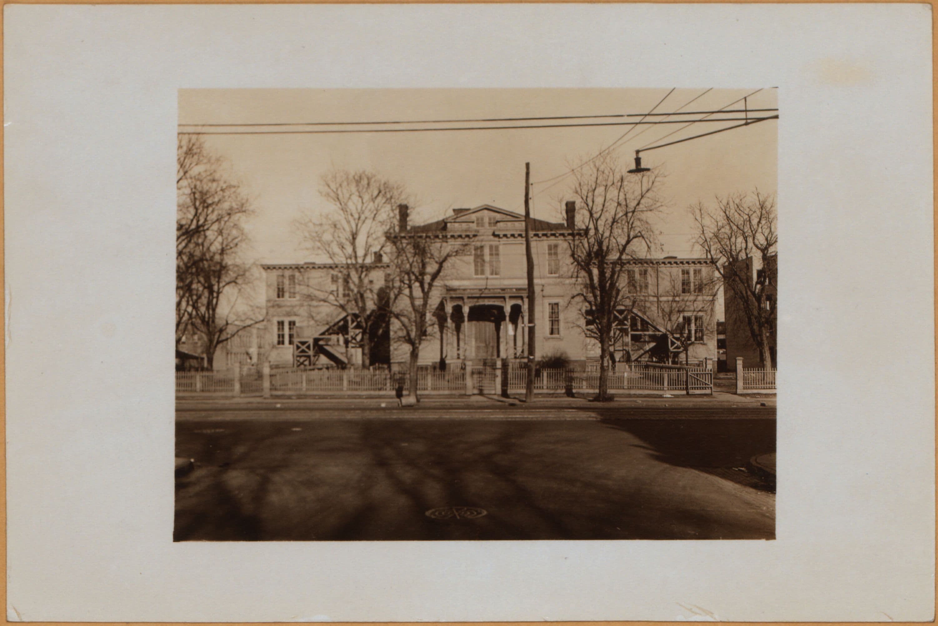 Brooklyn: 86th Street - 16th Avenue