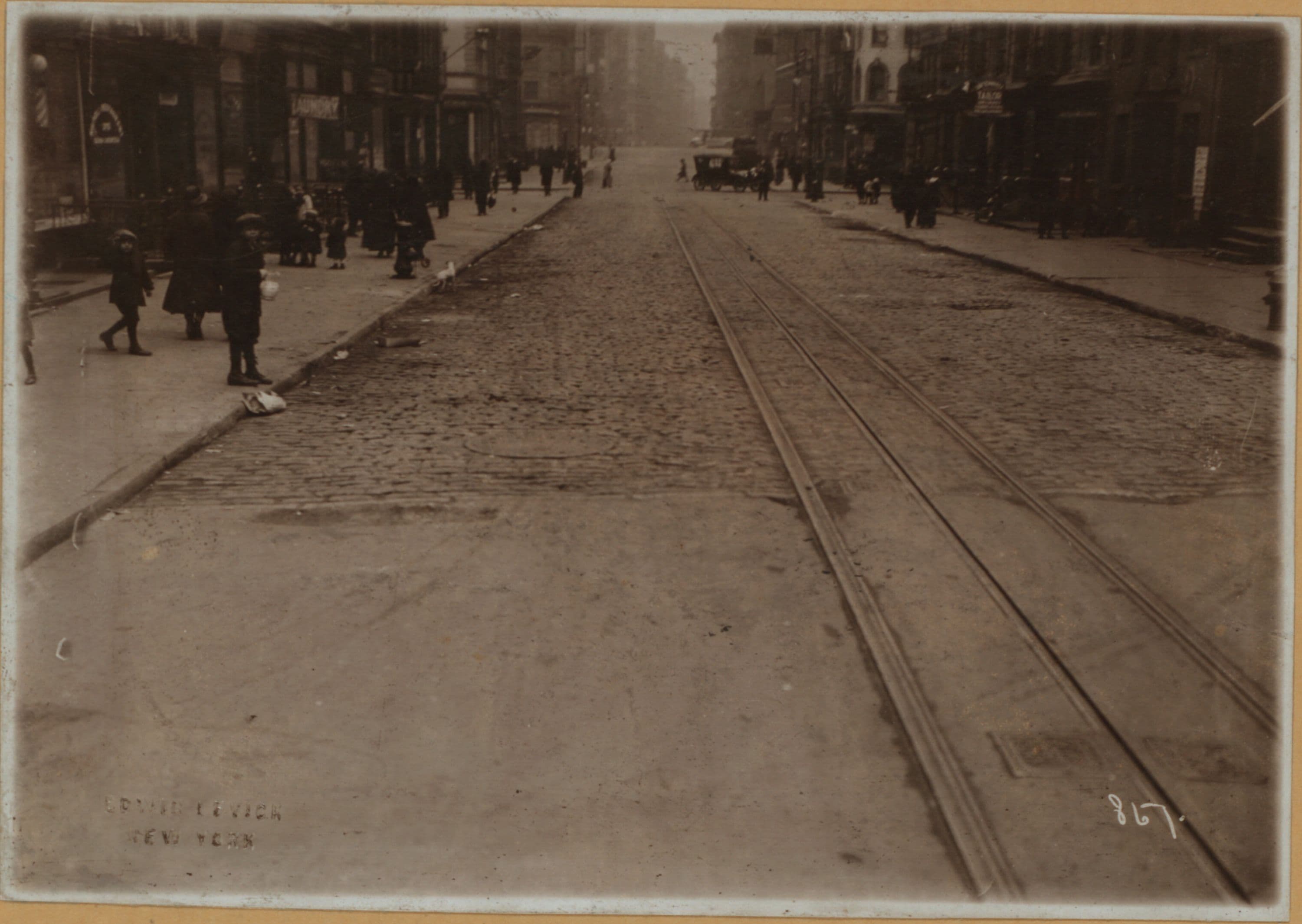 Manhattan: Broome Street - Mott Street