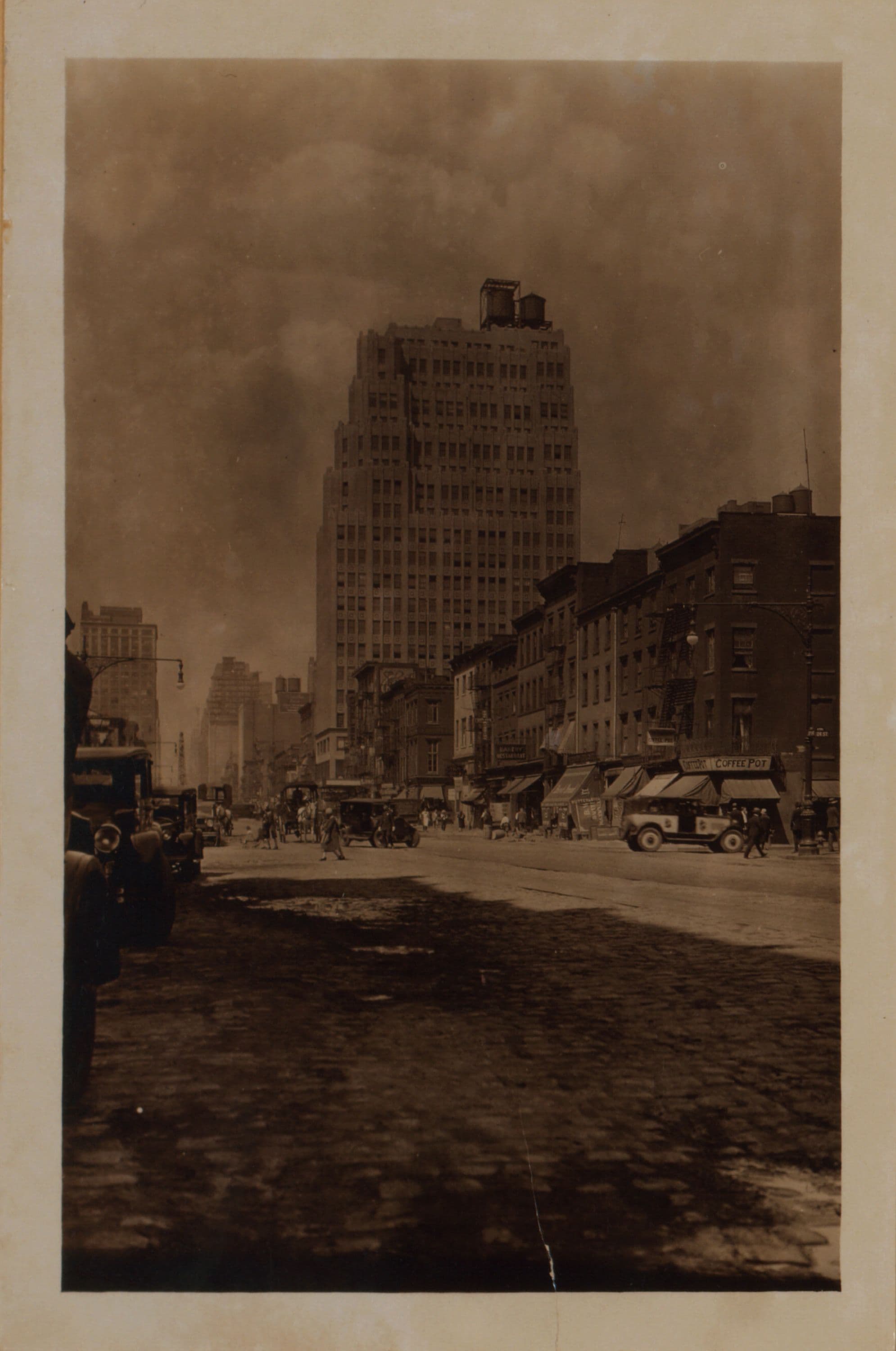 Manhattan: 8th Avenue - 24th Street (West)