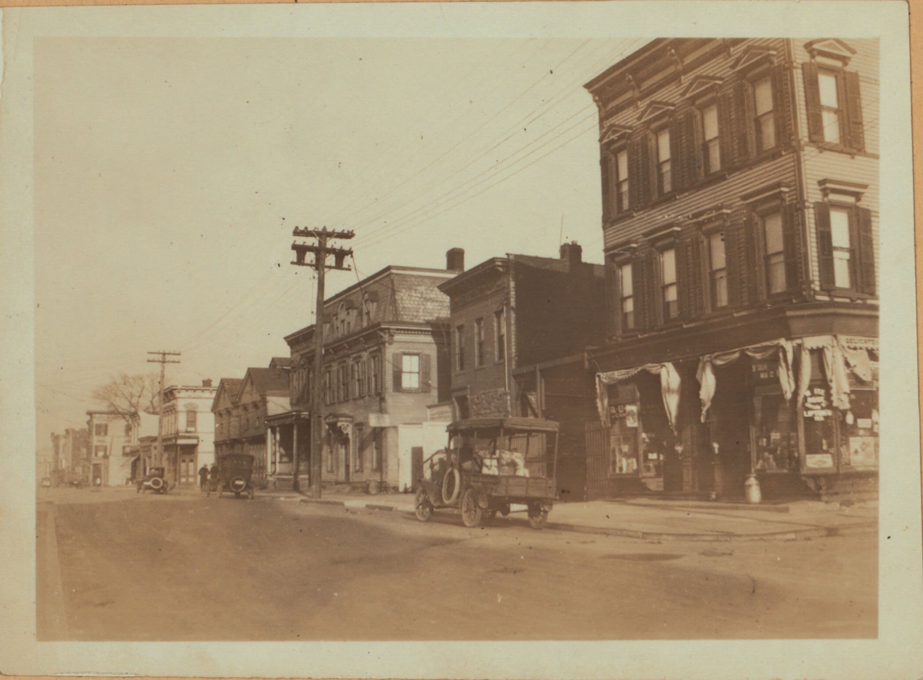 Queens: Wyckoff Avenue - Summerfield Avenue