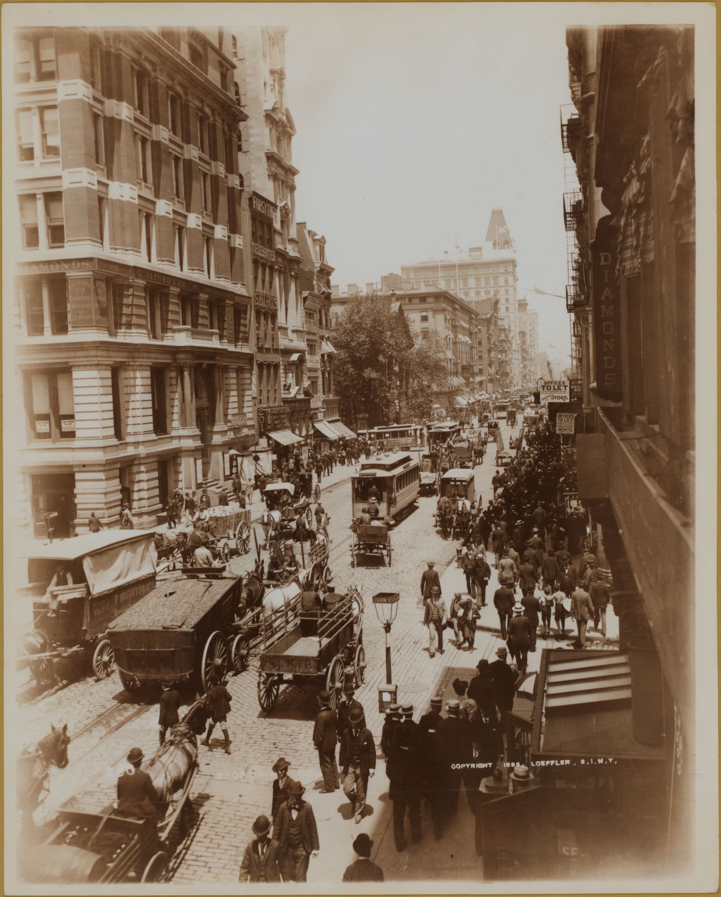 Manhattan: Broadway - John Street