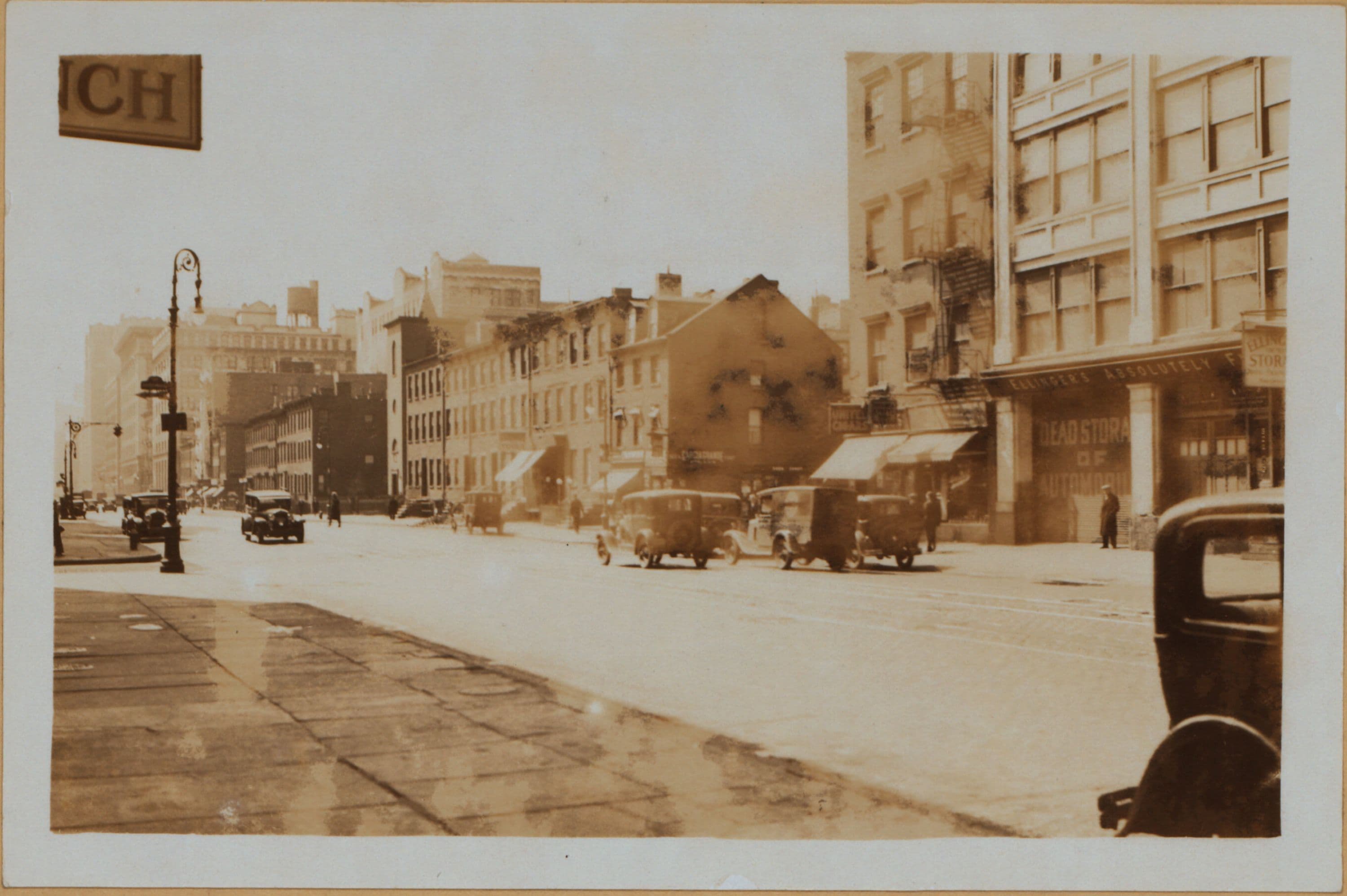 Manhattan: Hudson Street - Christopher Street
