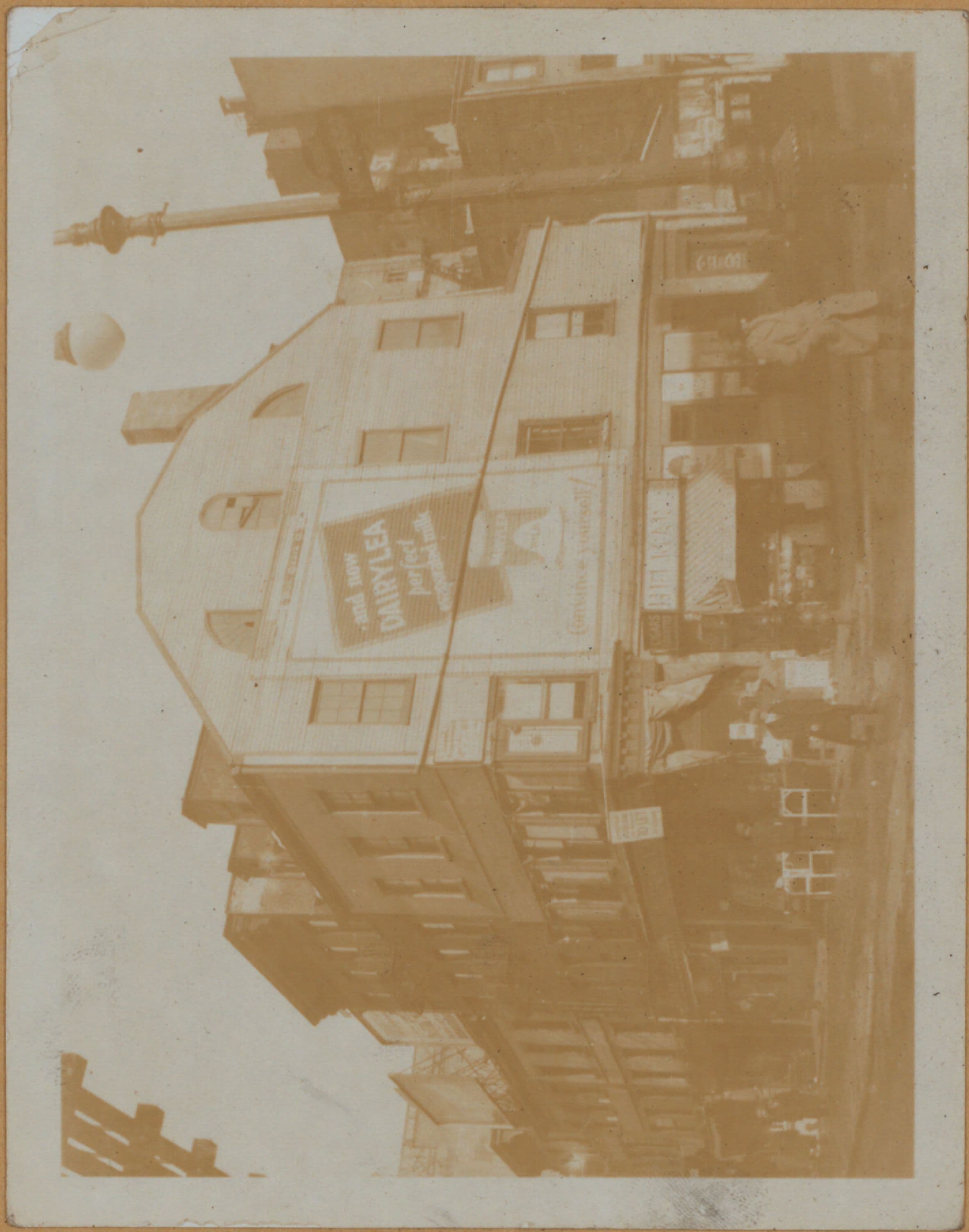 Manhattan: Cooper Square (North) - Between 5th and 6th Streets (East).