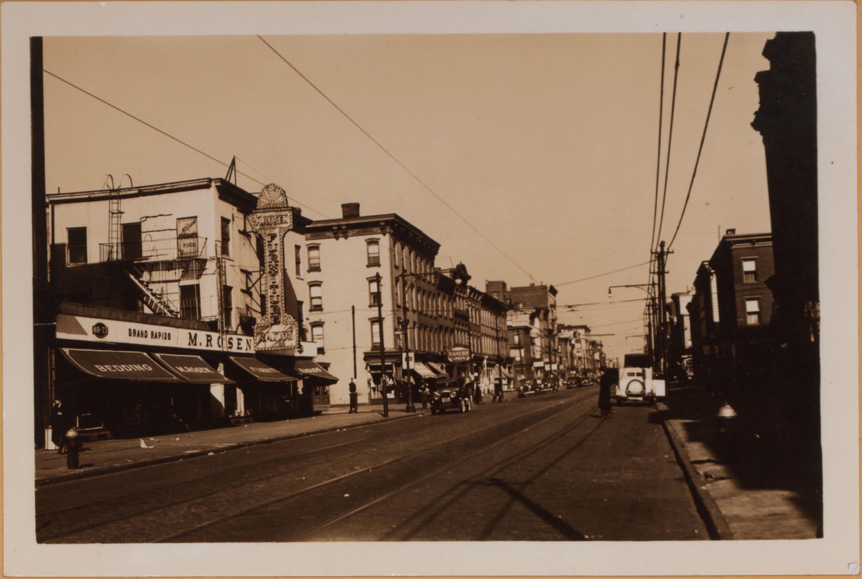 Brooklyn: Graham Avenue - Furman Street