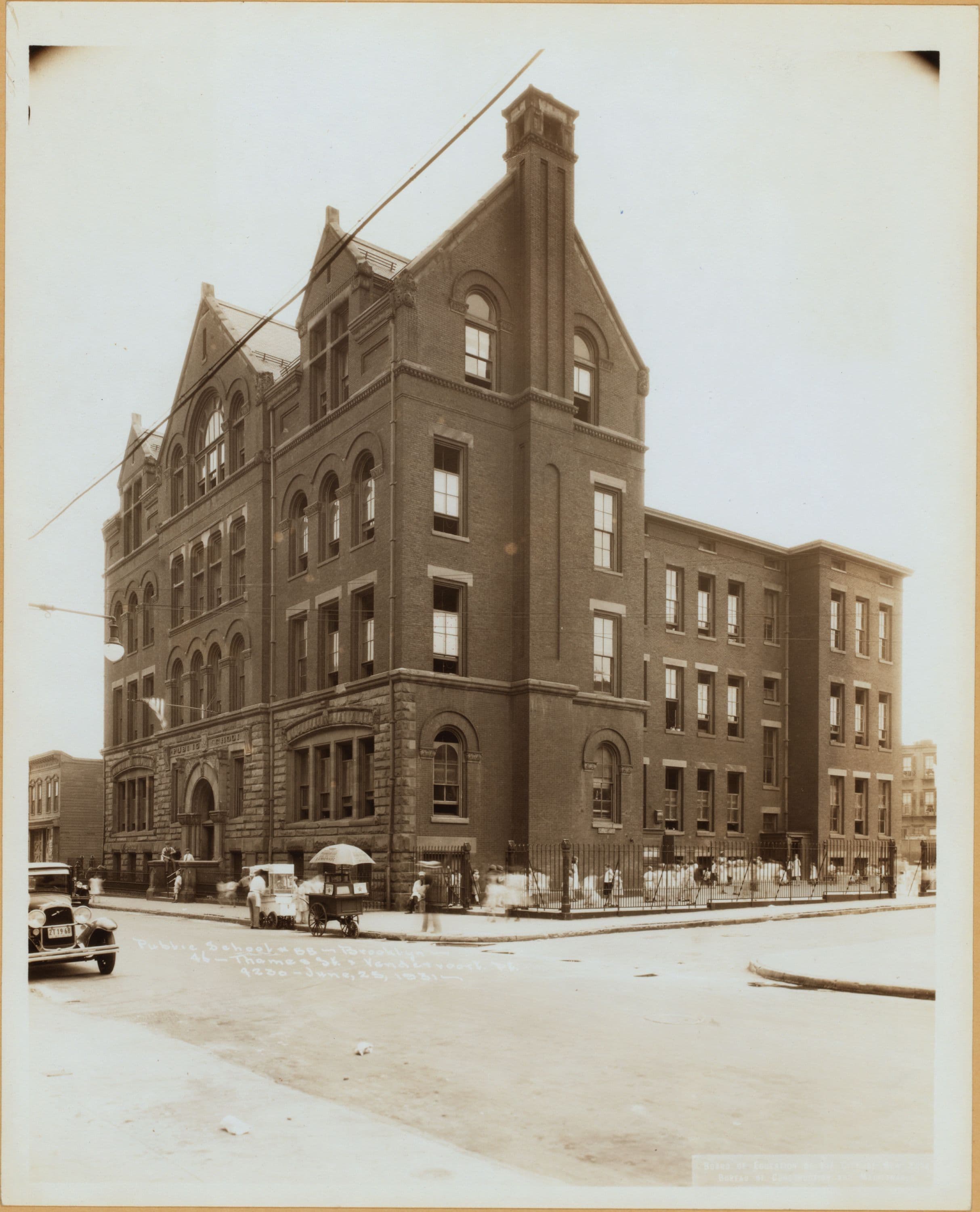 Brooklyn: Thames St. - Vandervoort Pl.