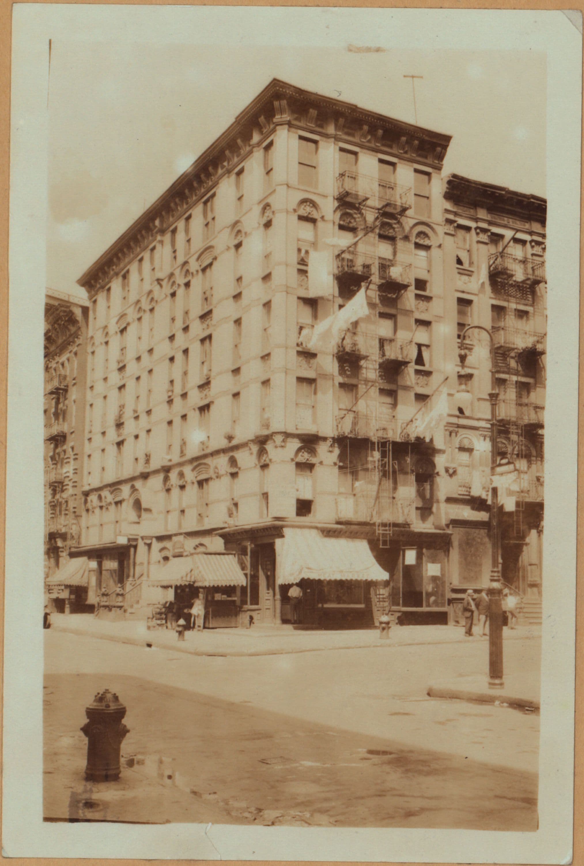 Manhattan: Monroe Street - Pike Street
