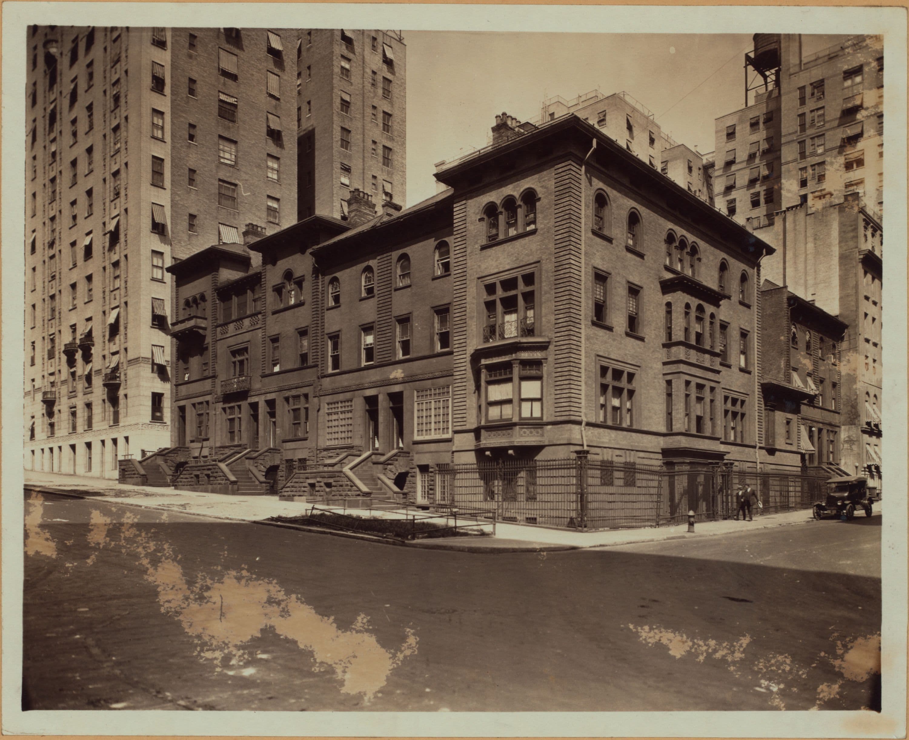Manhattan: West End Avenue - 97th Street (West)