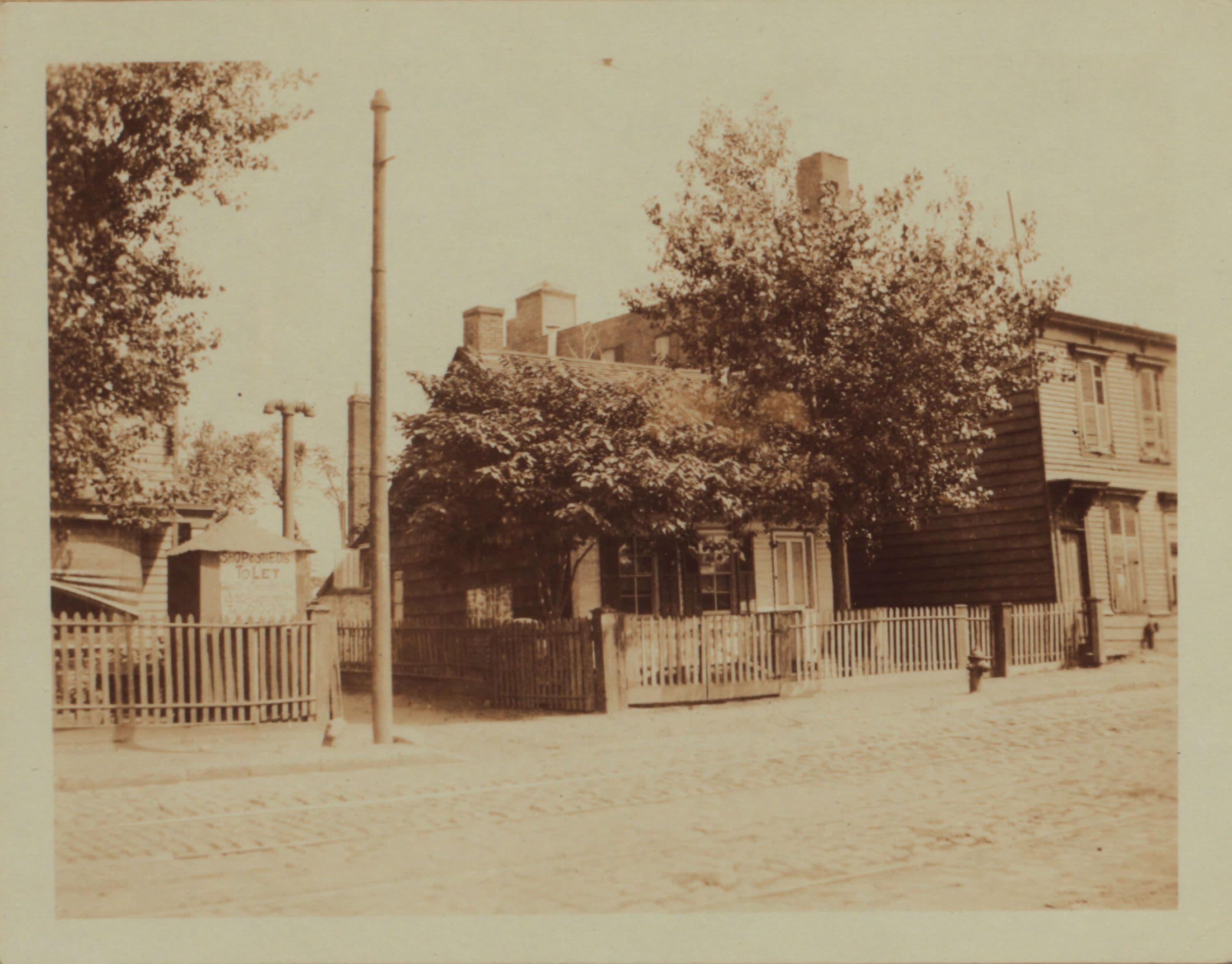 Queens: Flushing Avenue - Woodward Avenue
