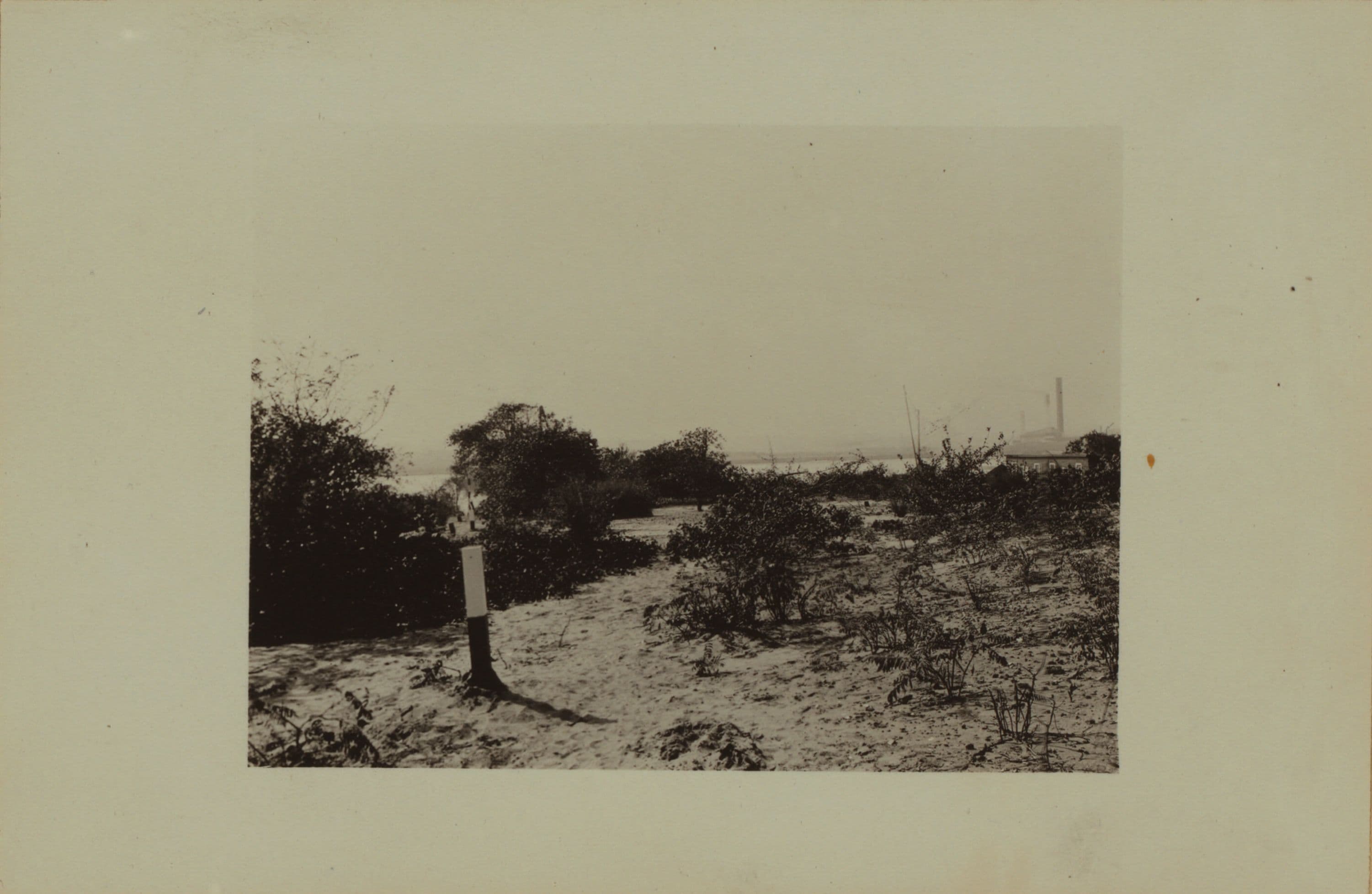 Bridges - Outerbridge Crossing site - [Arthur Kill shore - Arthur Kill Road.]