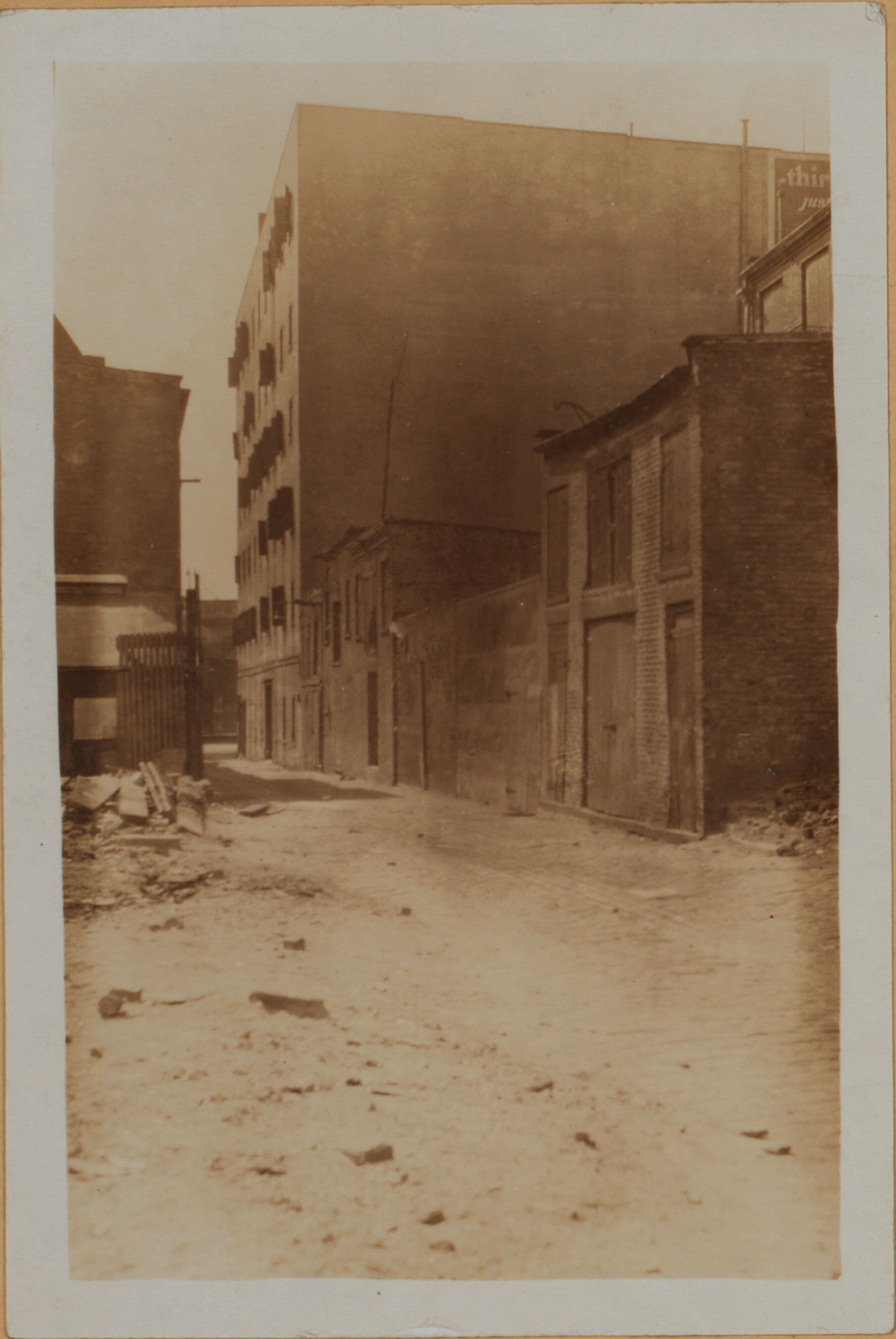 Manhattan: Charles Lane - Washington Street