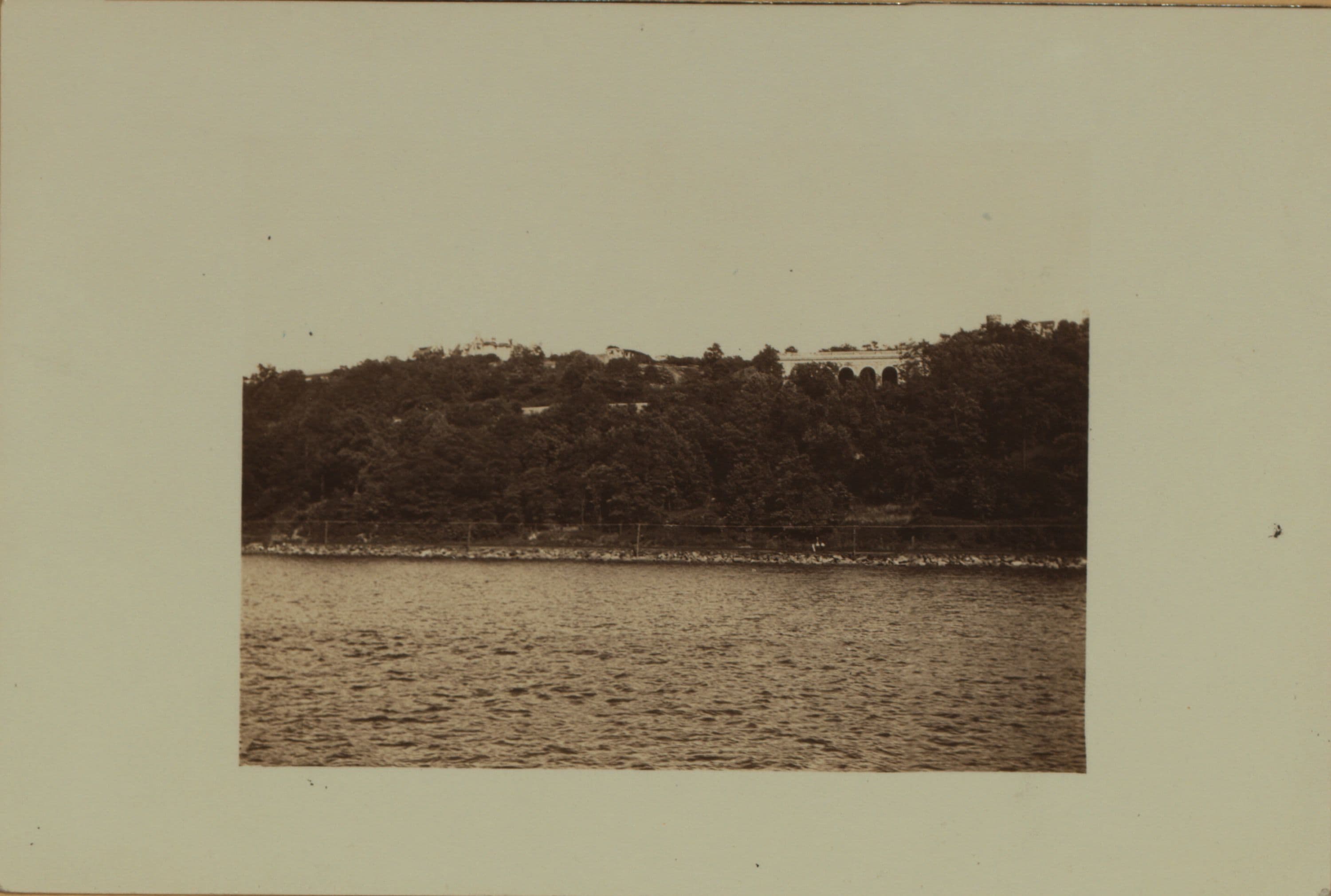 North (Hudson) River - Shore and skyline - Manhattan - George Washington Bridge., 1926