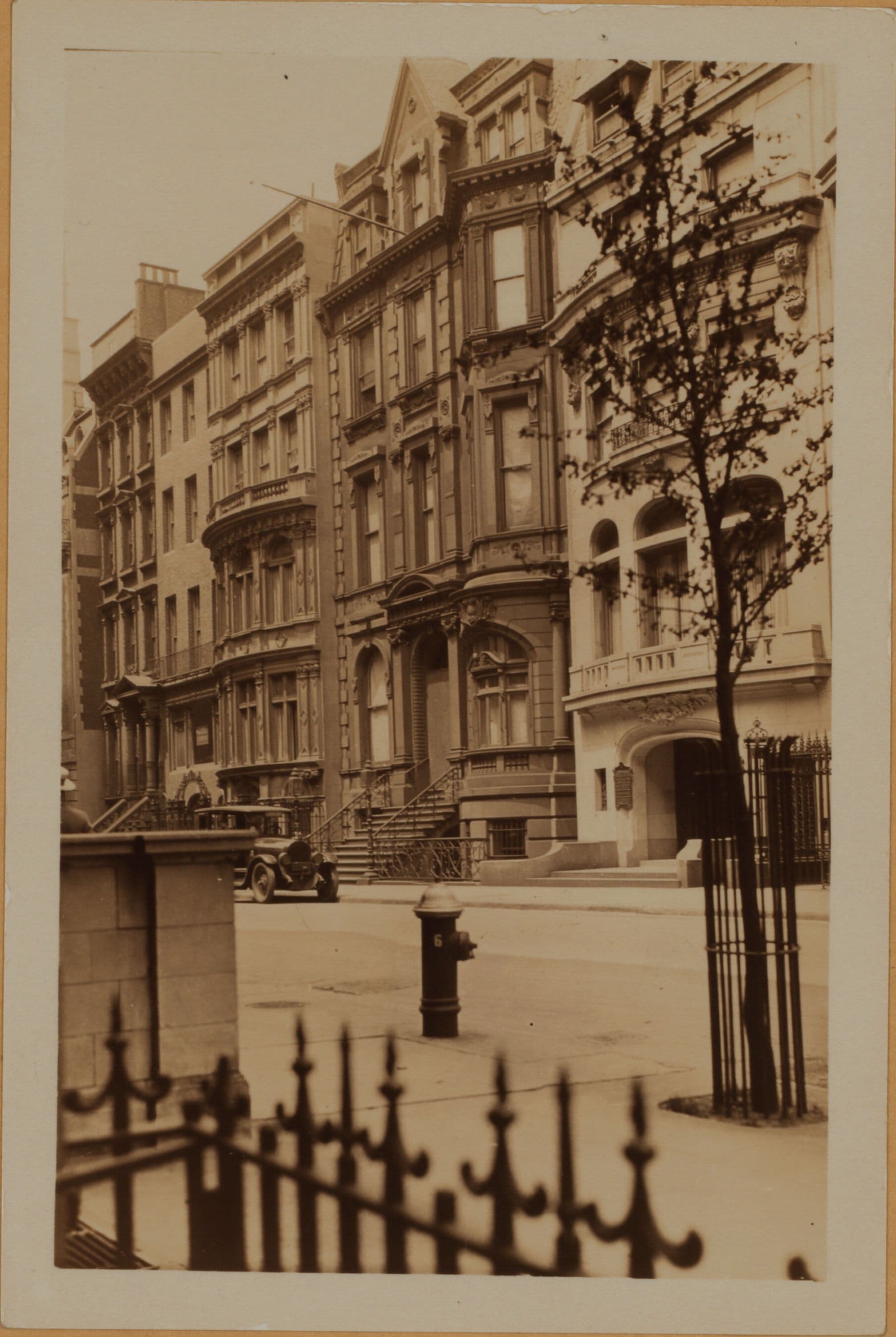 Manhattan: 54th Street (West) - 6th Avenue