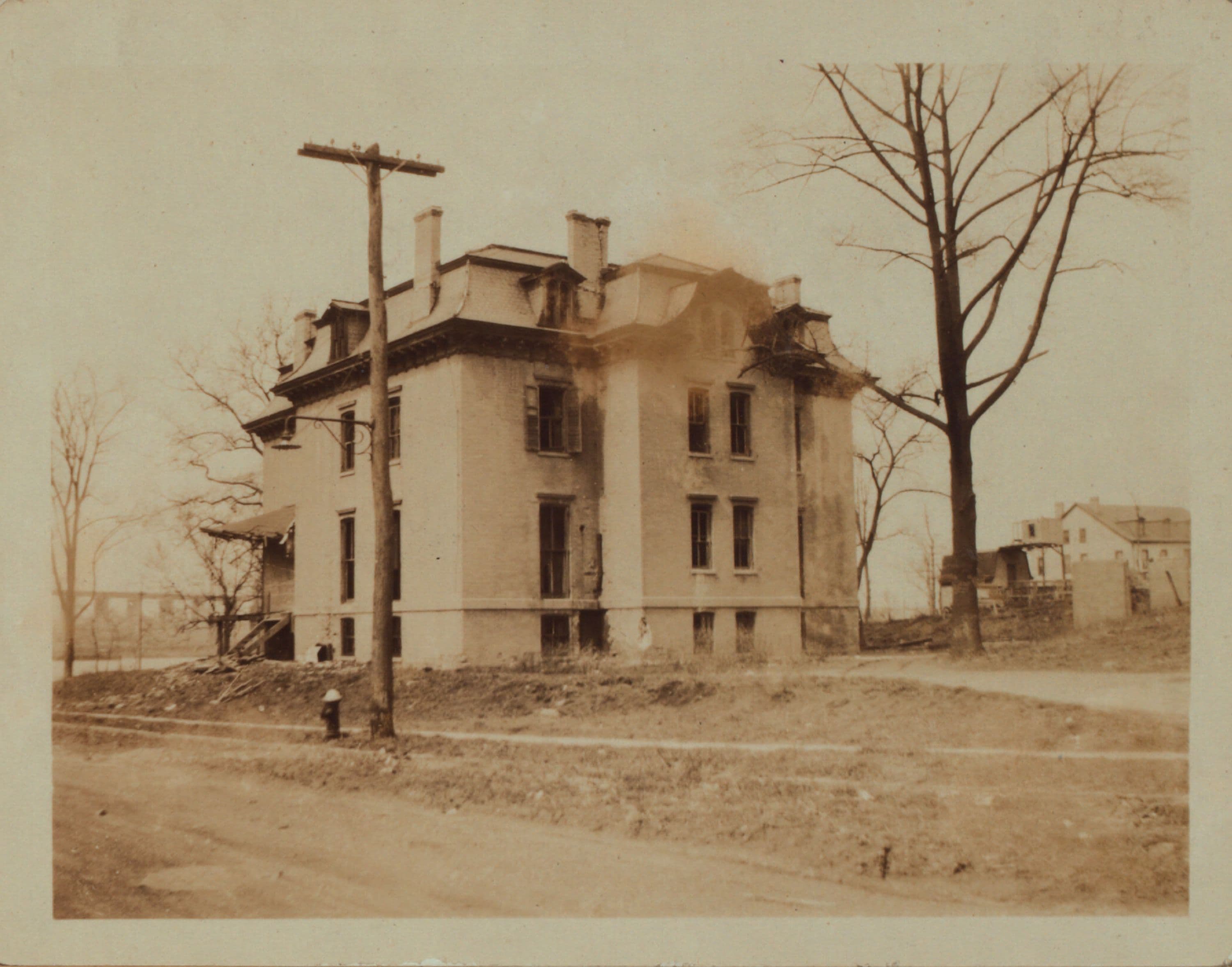 Queens: Ditmars Boulevard - Shore Boulevard