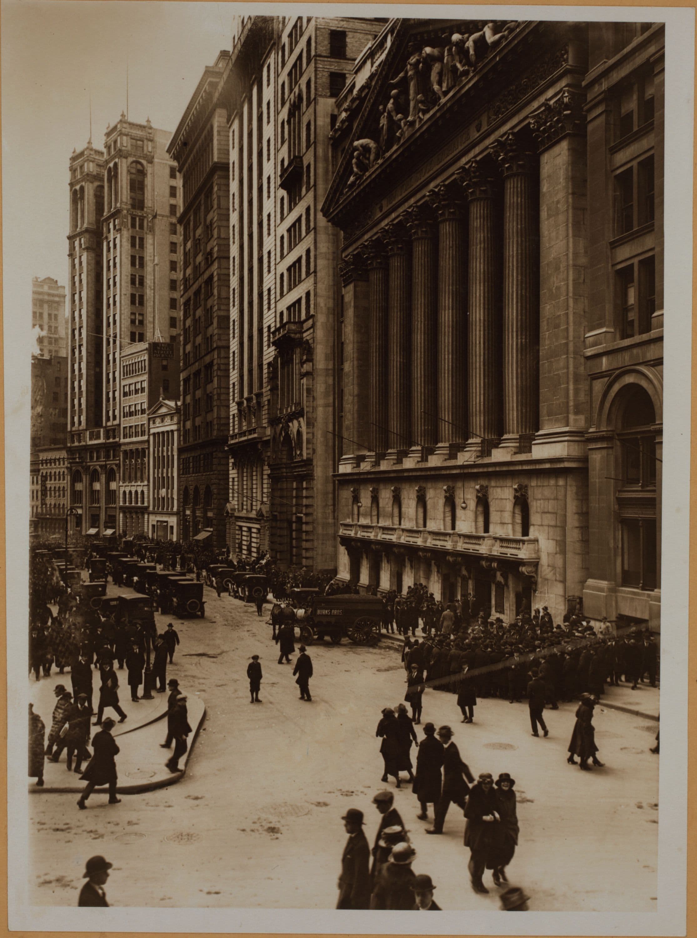 Manhattan: Broad Street - Wall Street