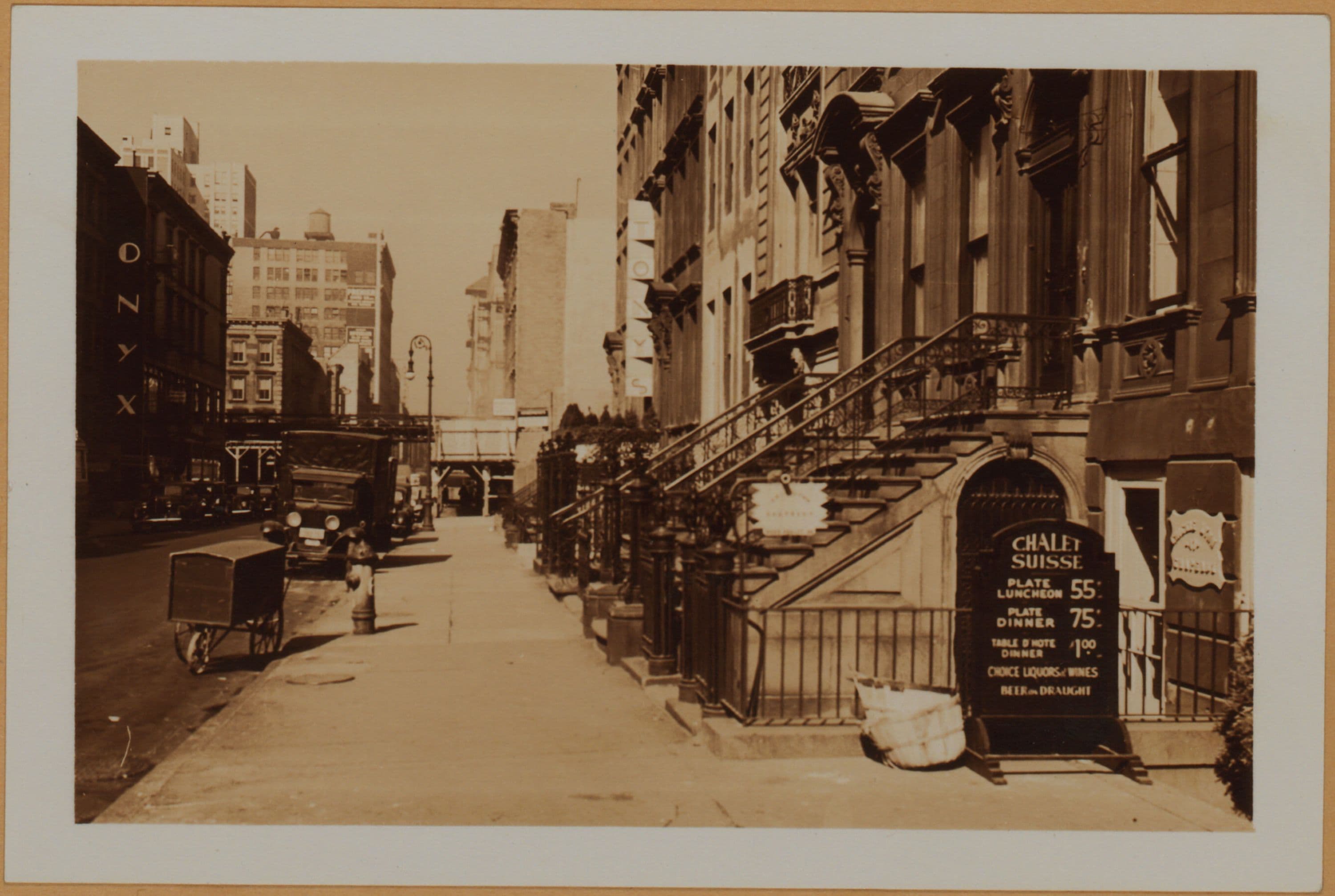 Manhattan: 52nd Street (West) - 5th Avenue