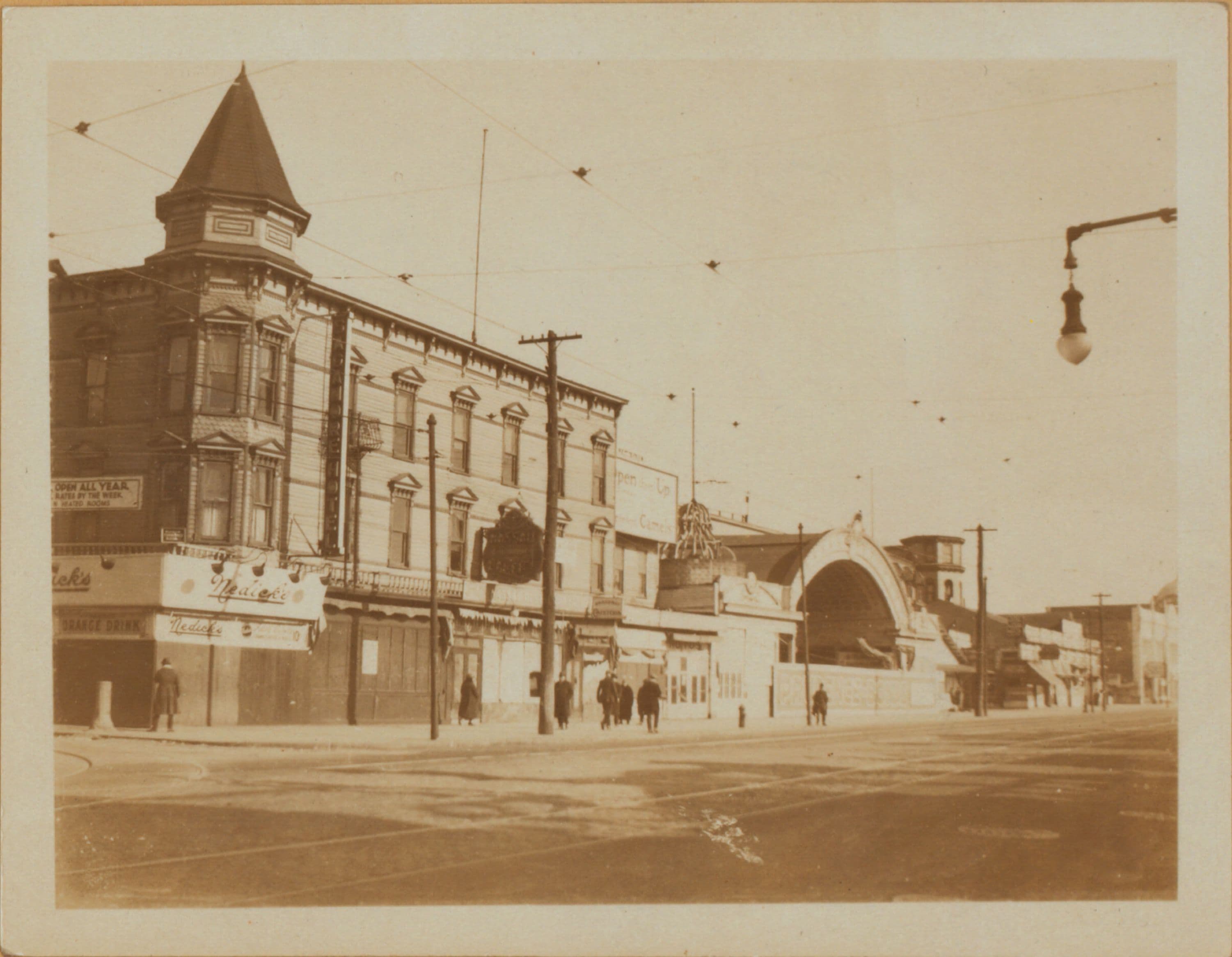 Brooklyn: Surf Avenue - 8th Street (West)