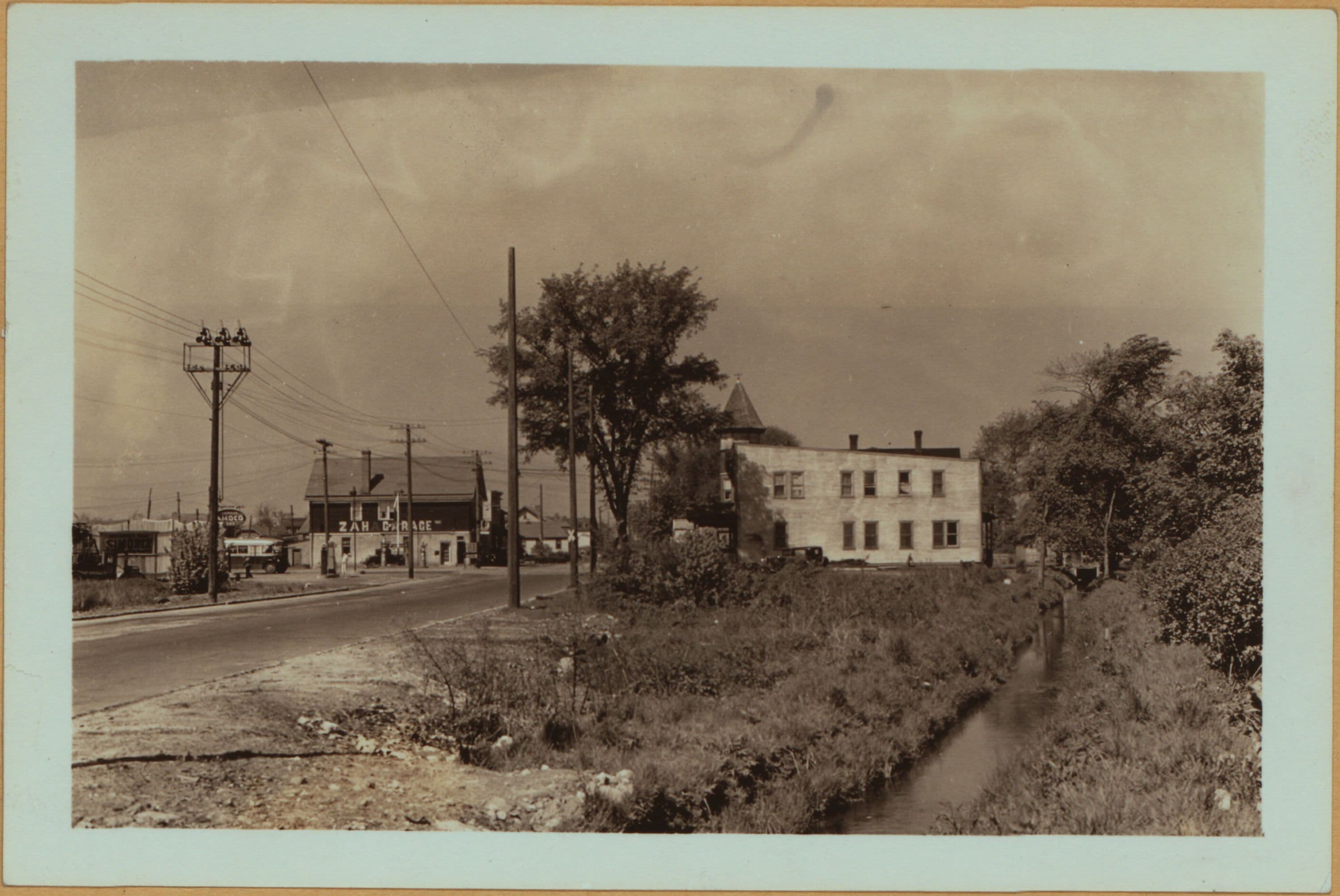 Richmond: Victory Boulevard - Saybrook Avenue